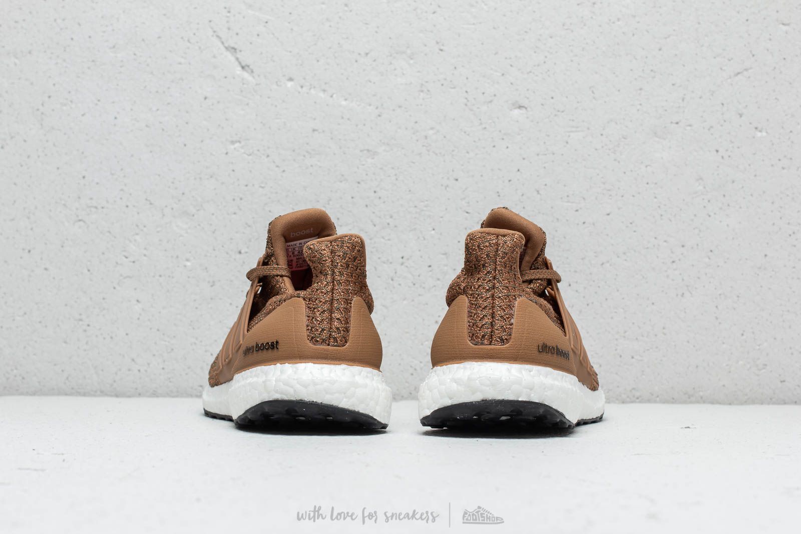Ultra boost 4.0 raw desert 2025