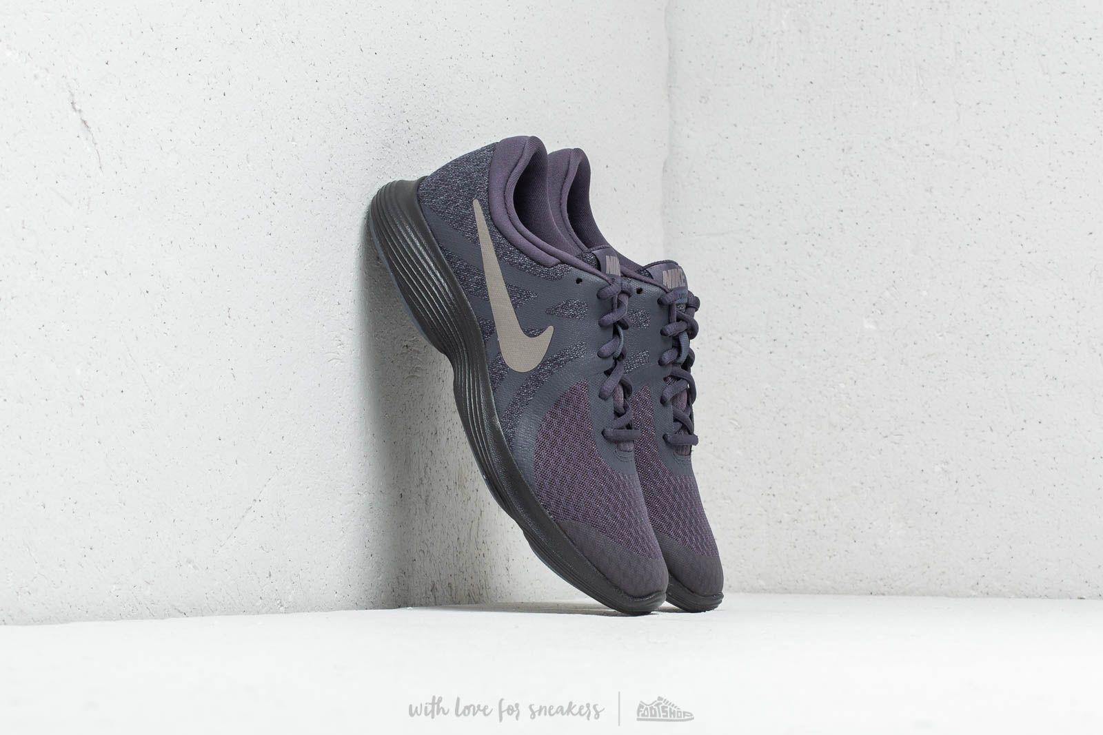 Încălțăminte și sneakerși pentru femei Nike Revolution 4 (GS) Grid Iron/ Metalic Pewter