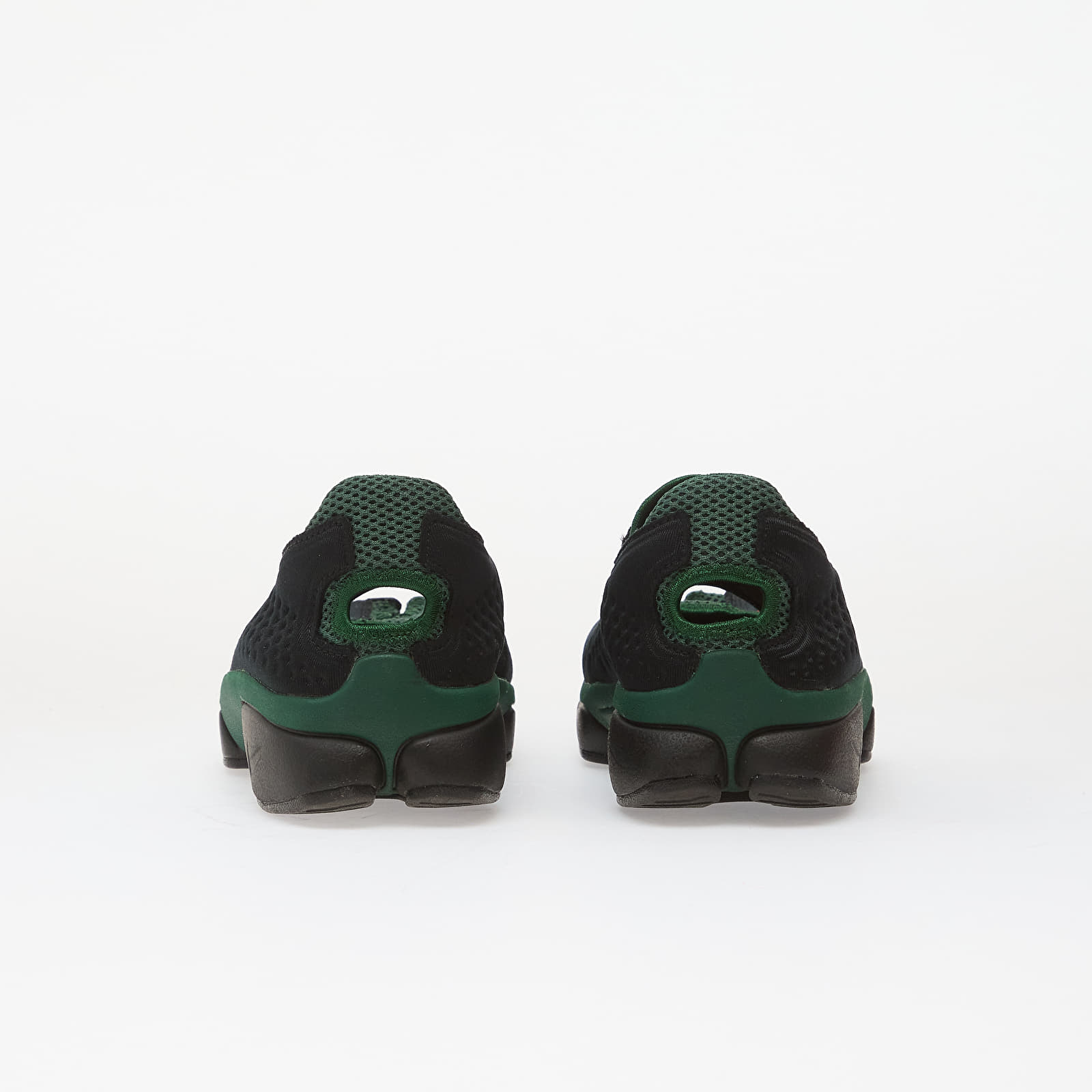 Naiste jalatsid Nike Air Rift 2 Black/ Fire Red-Tm Dark Green