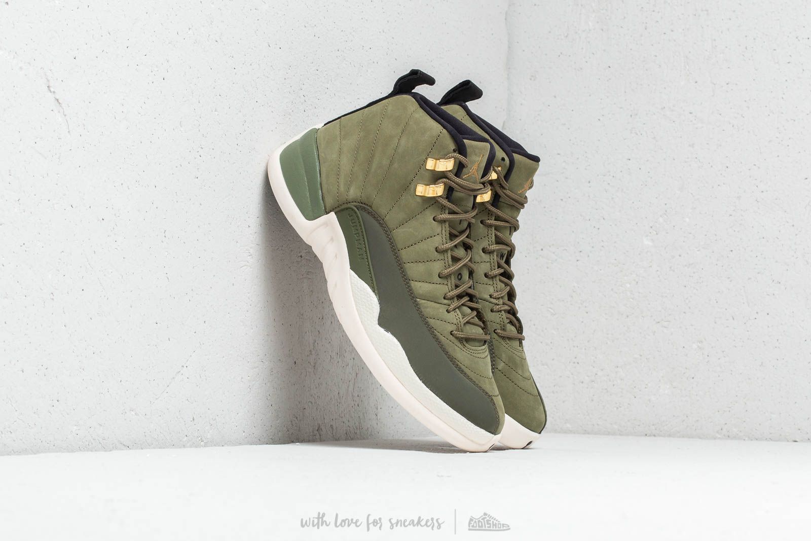 Men s shoes Air Jordan 12 Retro Olive Canvas Metallic Gold Footshop