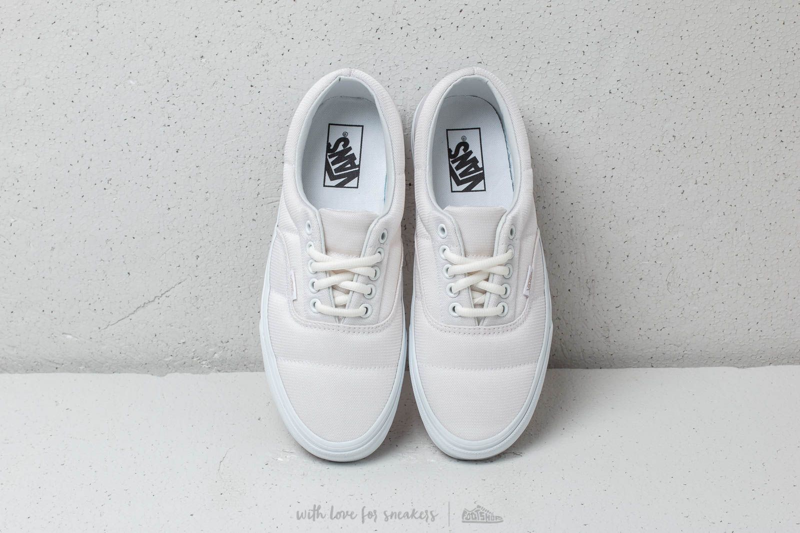 Women s shoes Vans Era Puffer True White Footshop