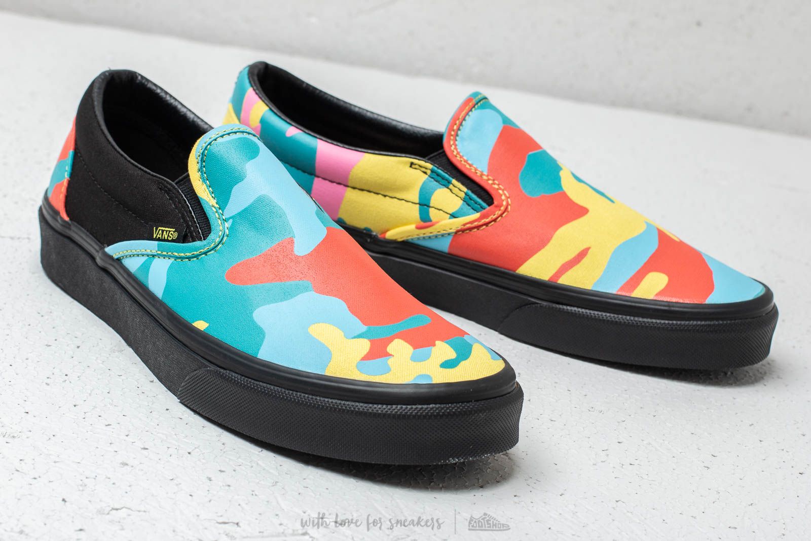 Slip on vans camo sale