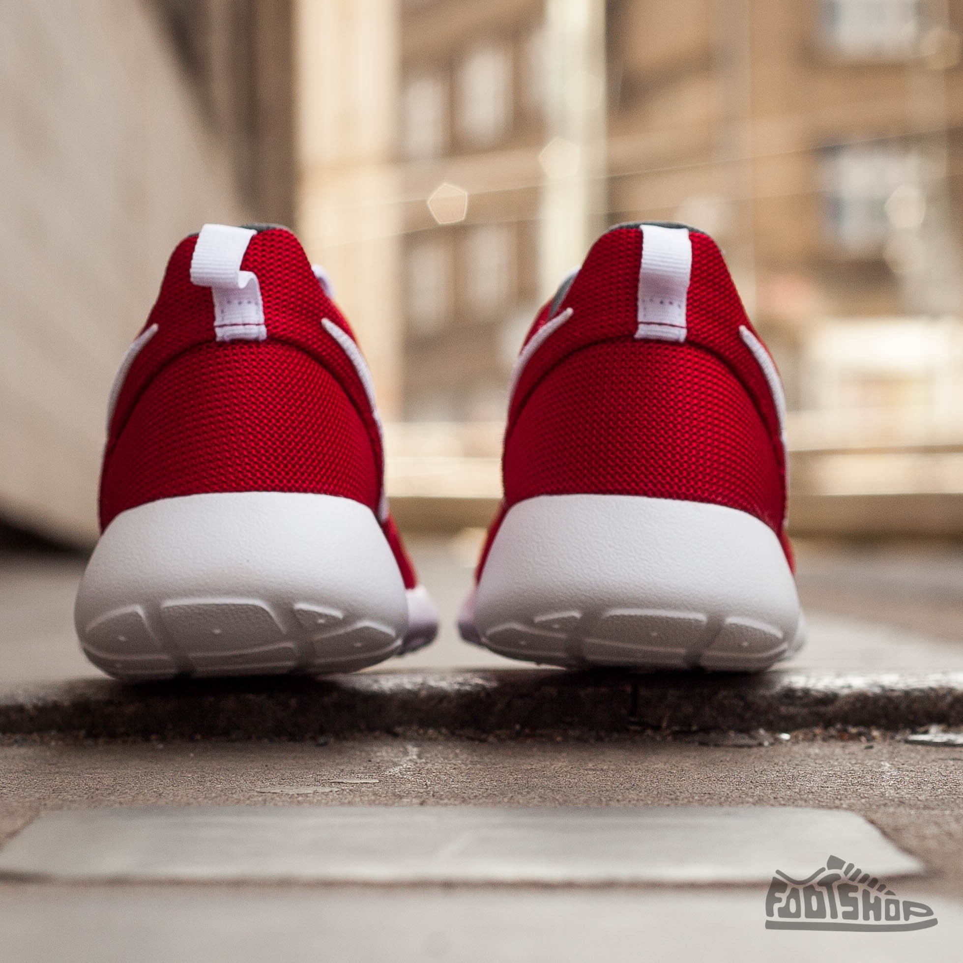 Dámské tenisky a boty Nike Rosherun (GS) Gym Red/ White-Dark Grey