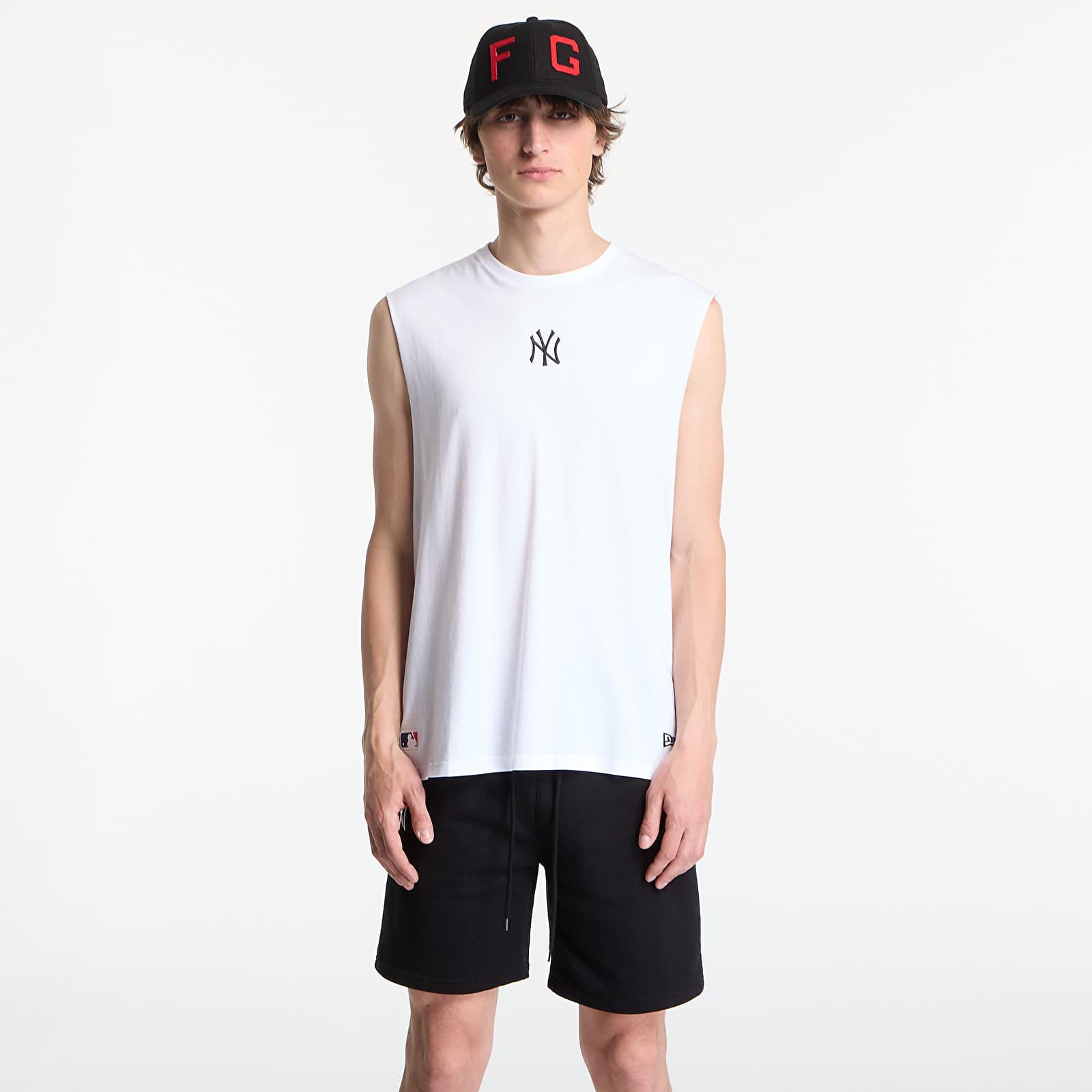 Maiouri New Era MLB Nos Midi Sleeveless Tee New York Yankees UNISEX Optic White