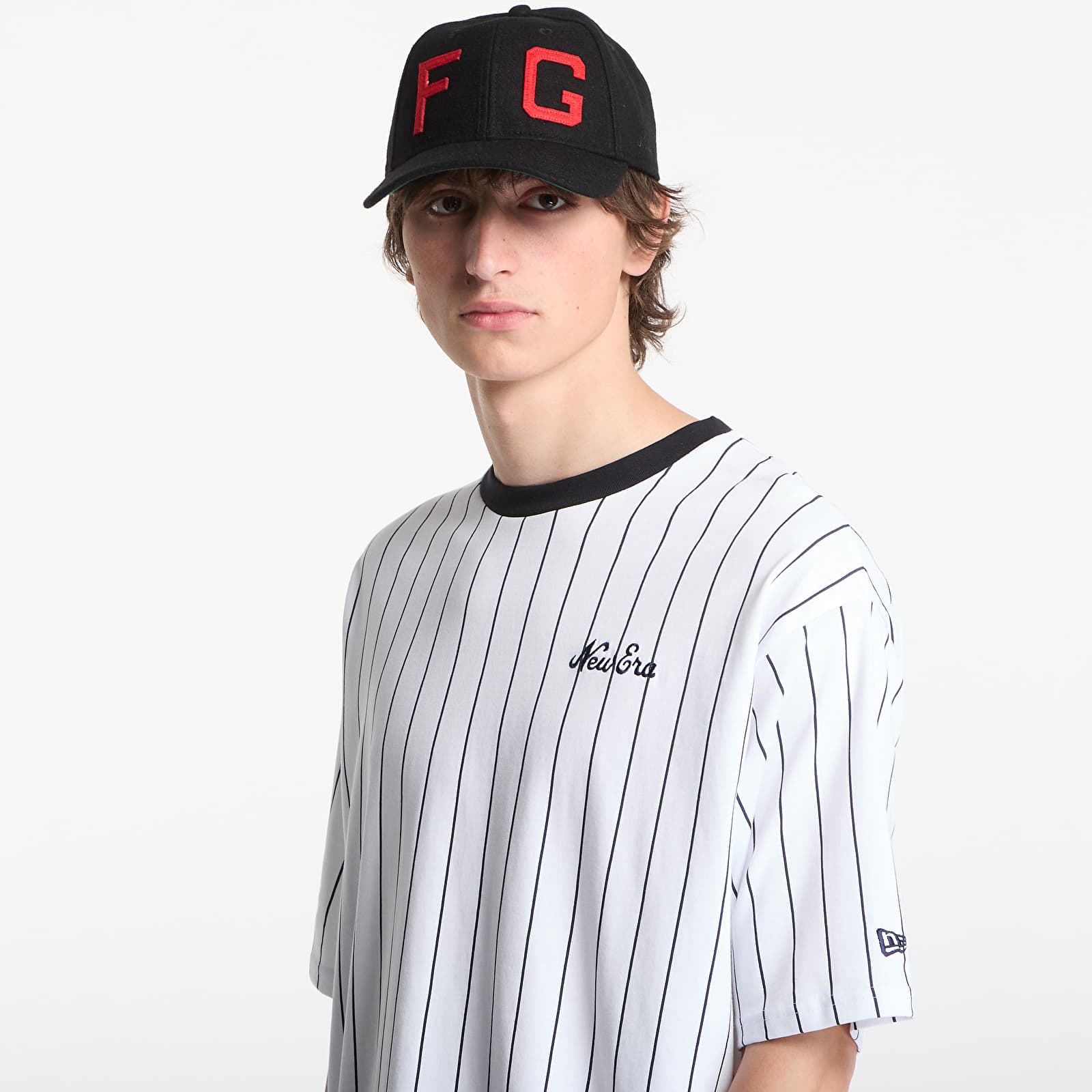 Tričká New Era Pinstripe OS Tee UNISEX Optic White/ Navy
