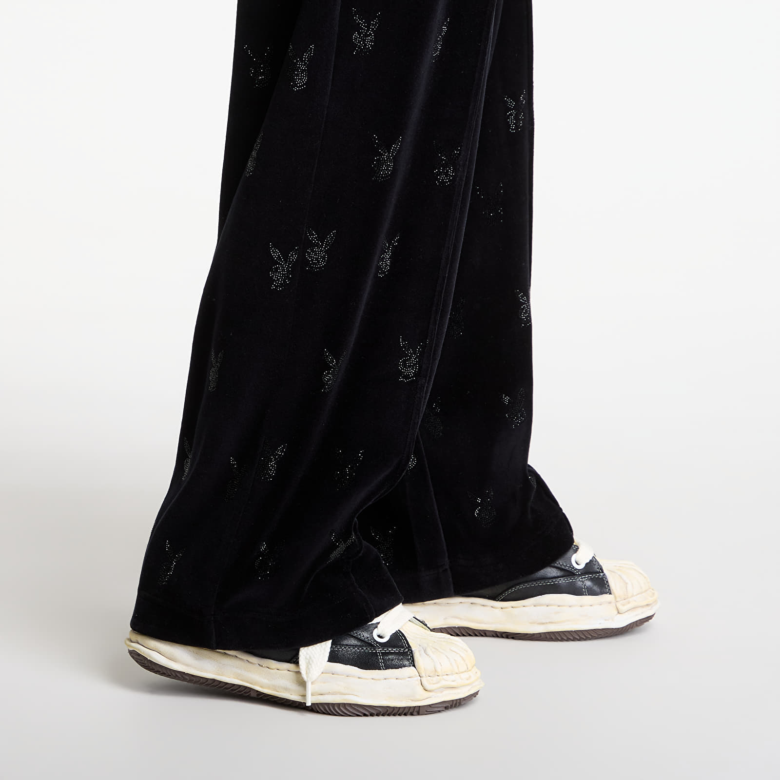 Ανδρικές φόρμες Playboy x FTSHP Velvet Sweatpants Black