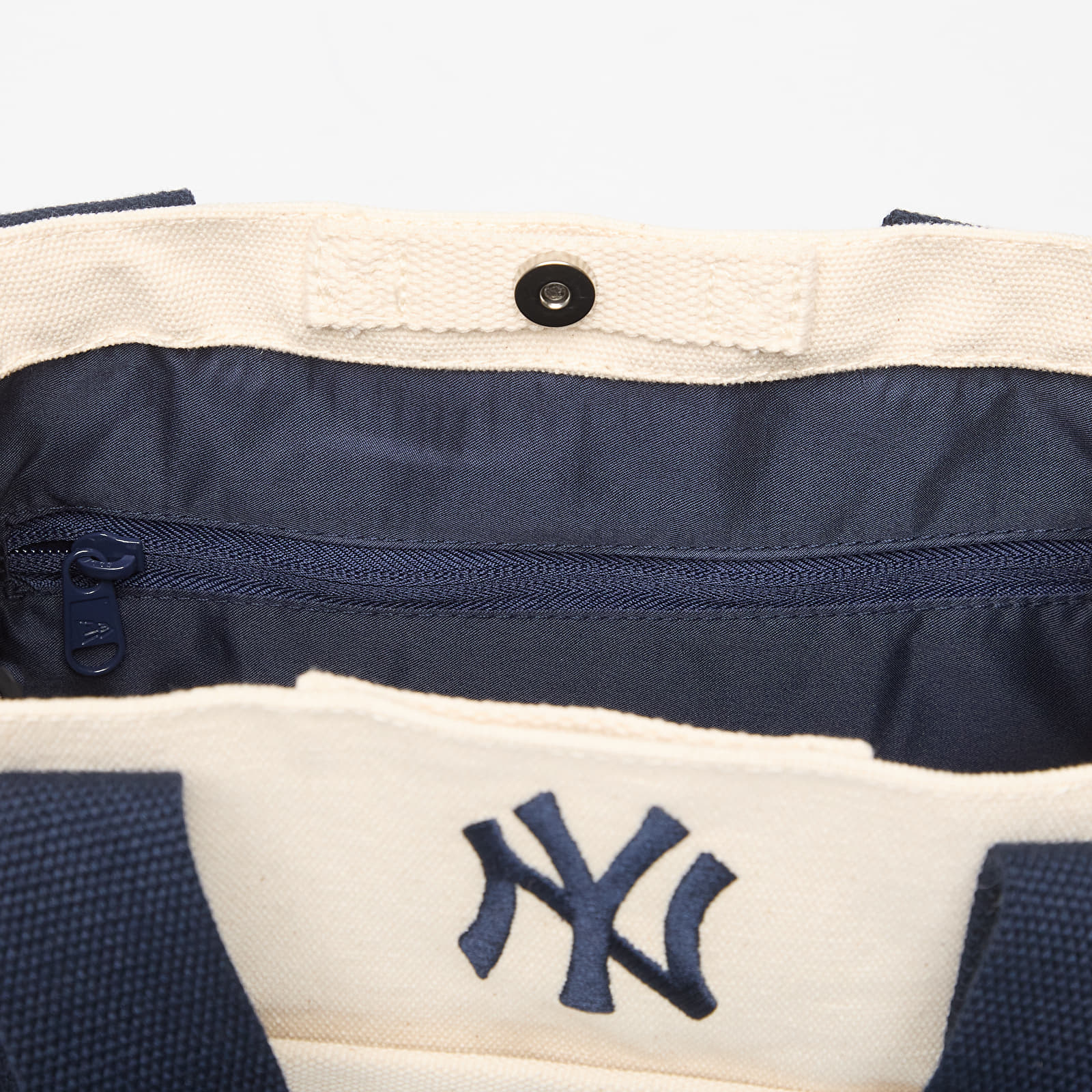 Crossbody чанти New Era MLB Mini Tote Bag New York Yankees Ivory/ Navy