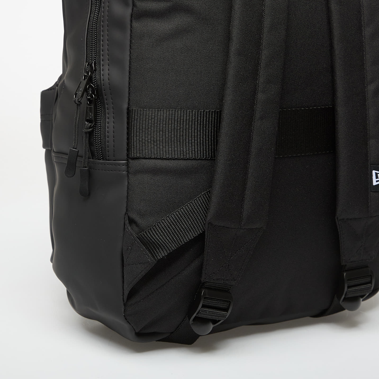 Раници New Era MLB Matte Pu Stadium Backpack New York Yankees Black