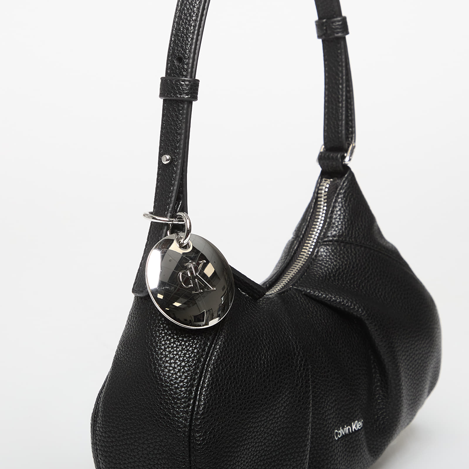 Handbags Calvin Klein Engraved Hw Small Bag Black