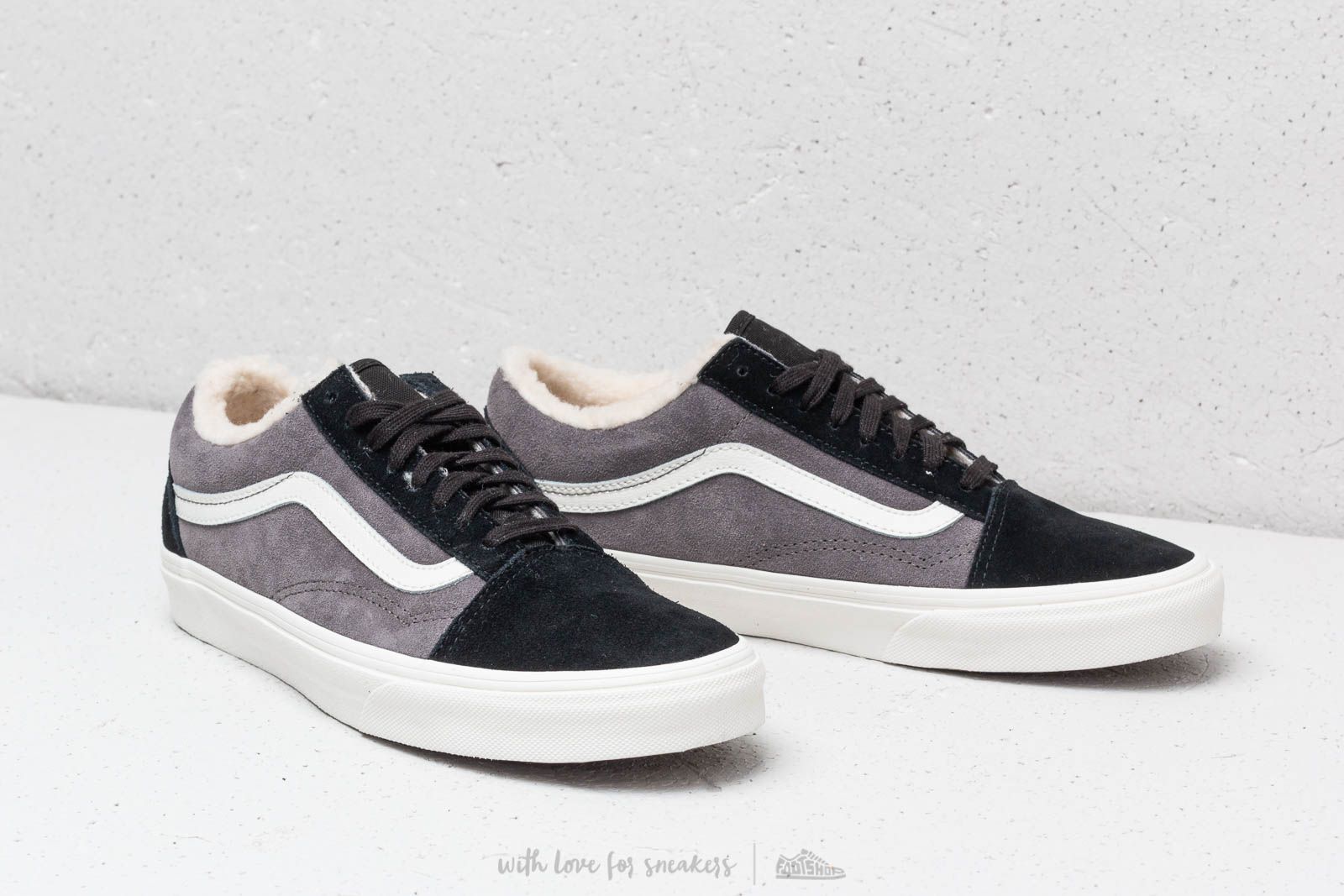 Men s shoes Vans Old Skool Suede Sherpa Black Pewter Footshop