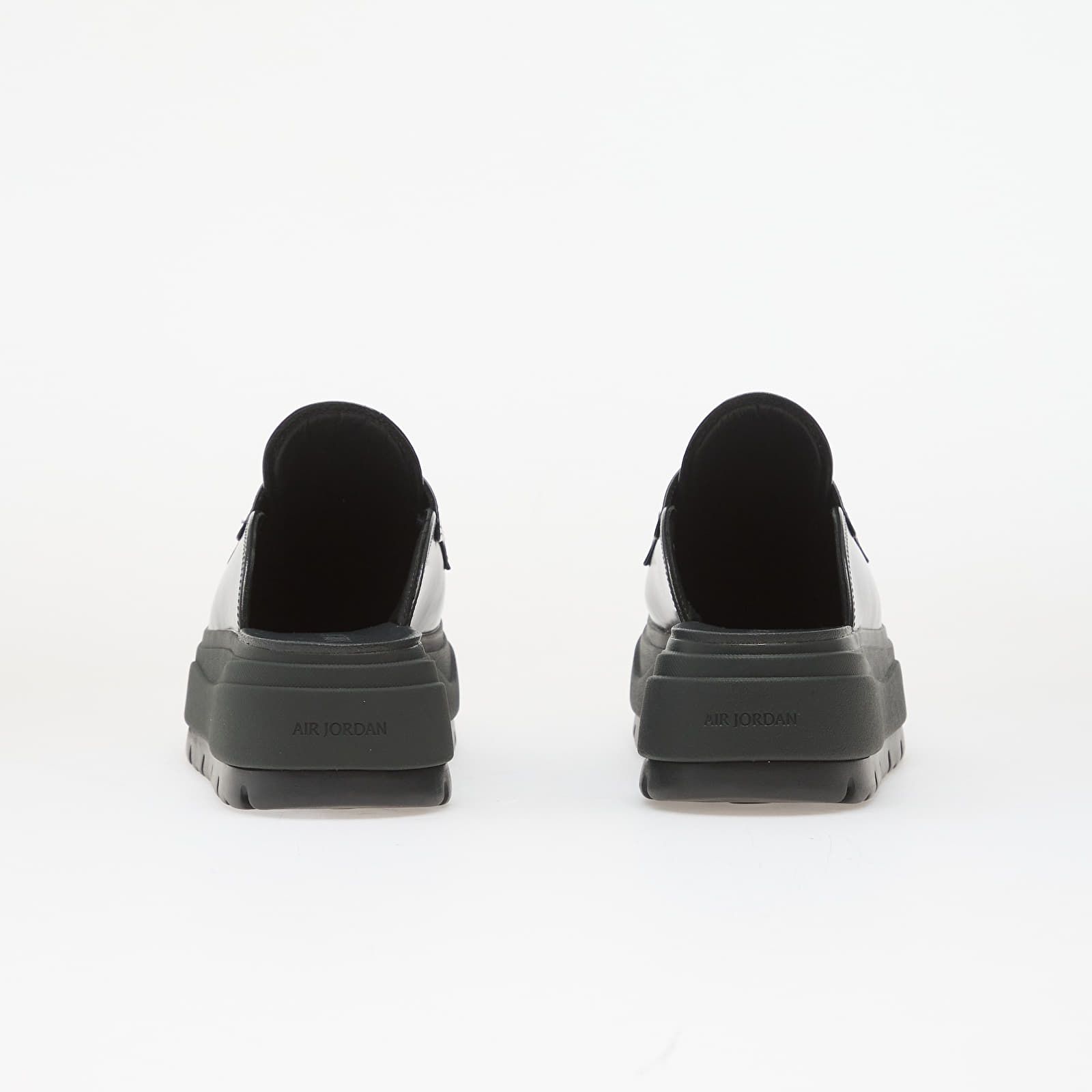 Dámske topánky a tenisky Air Jordan Mule Se Anthracite/ Metallic Silver
