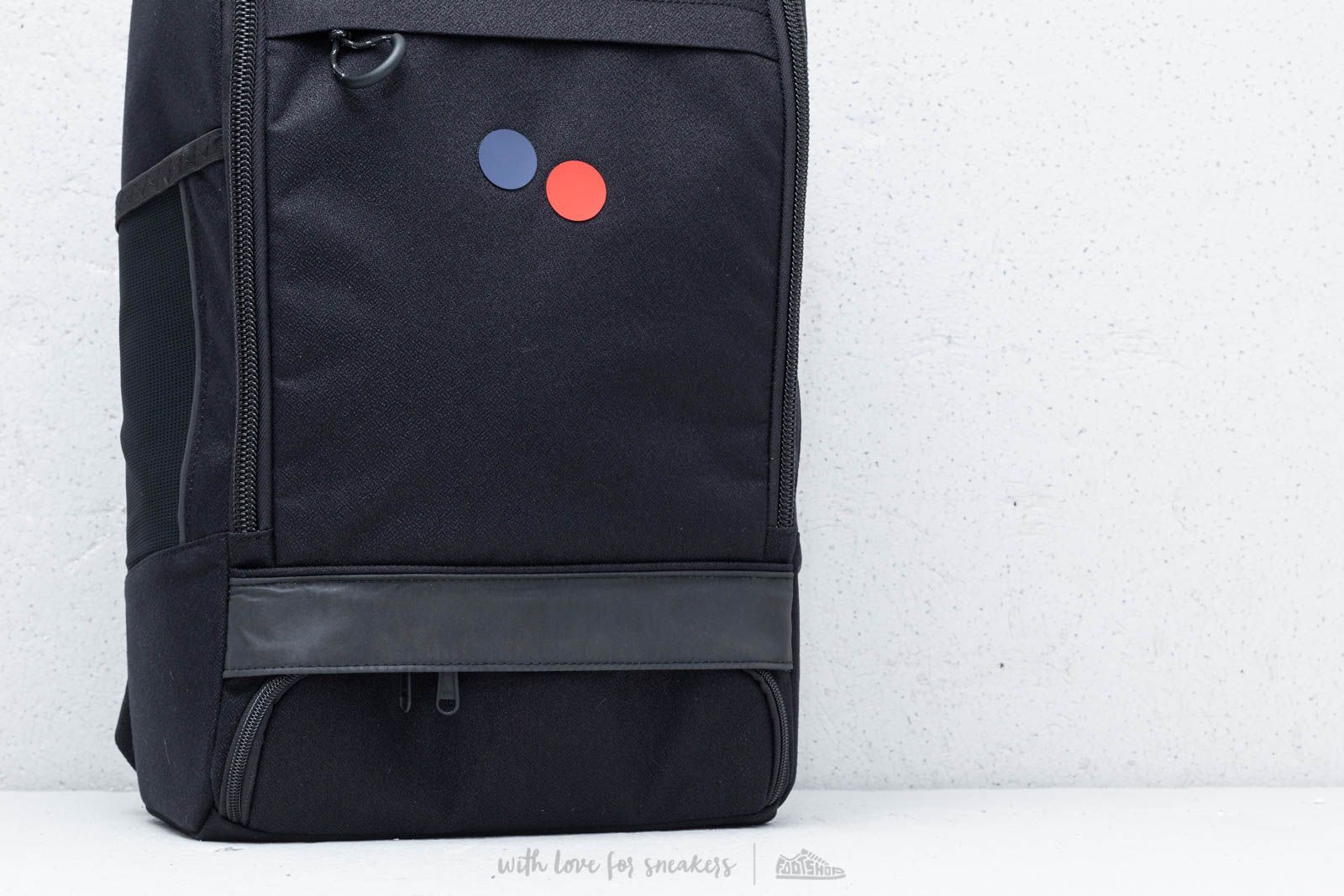 Backpacks pinqponq Cubik Medium Licorice Black