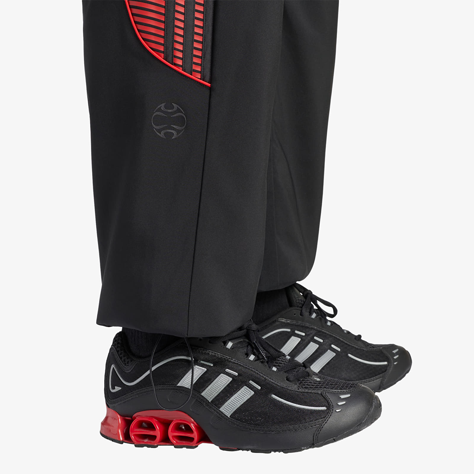 Joggerpüksid adidas x Coca Cola Teamgeist 26 Trackpant Black