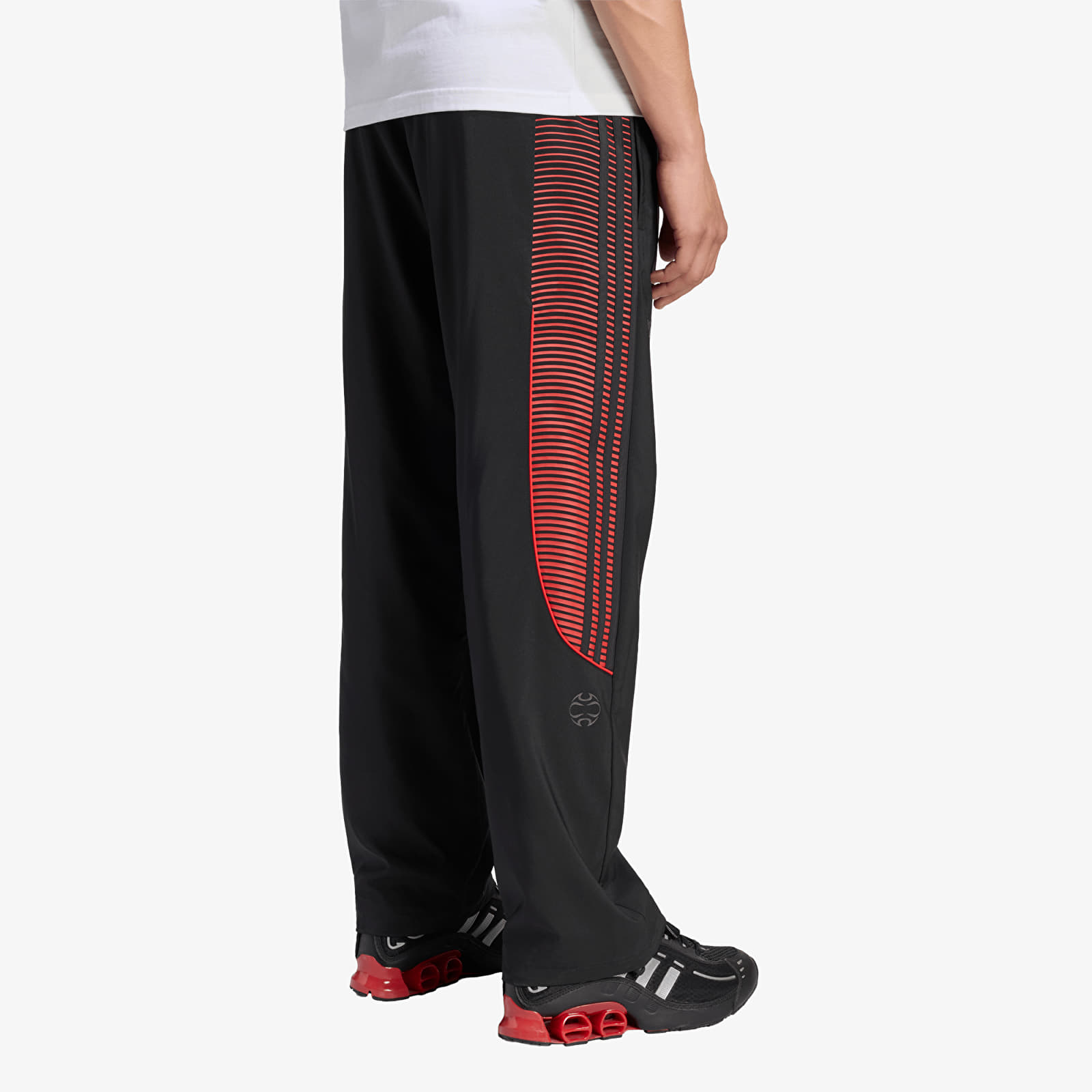 Joggerpüksid adidas x Coca Cola Teamgeist 26 Trackpant Black