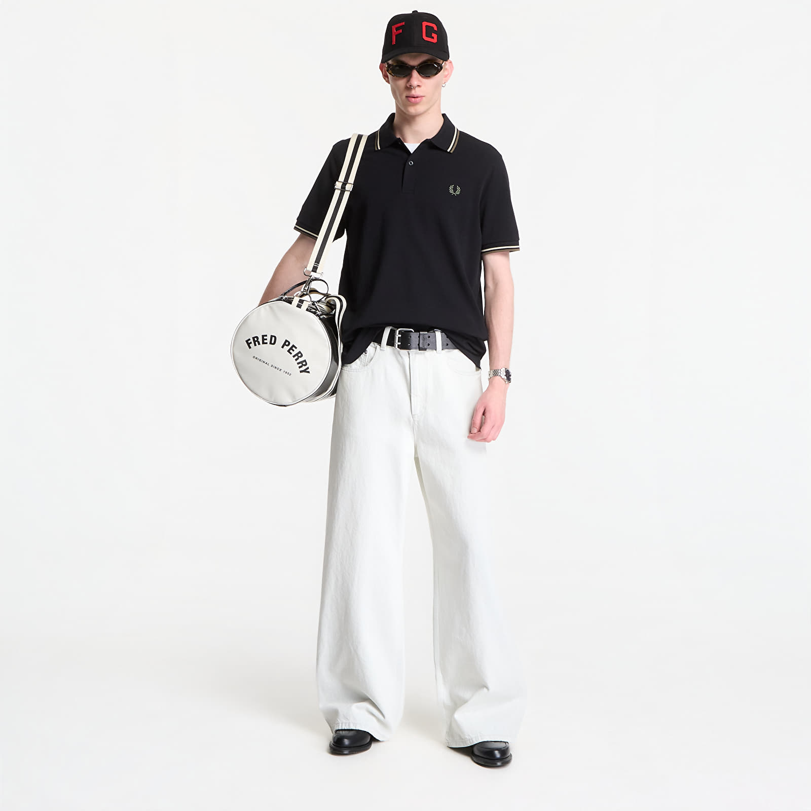 T-shirts Fred Perry Twin Tipped Fred Perry Shirt ?