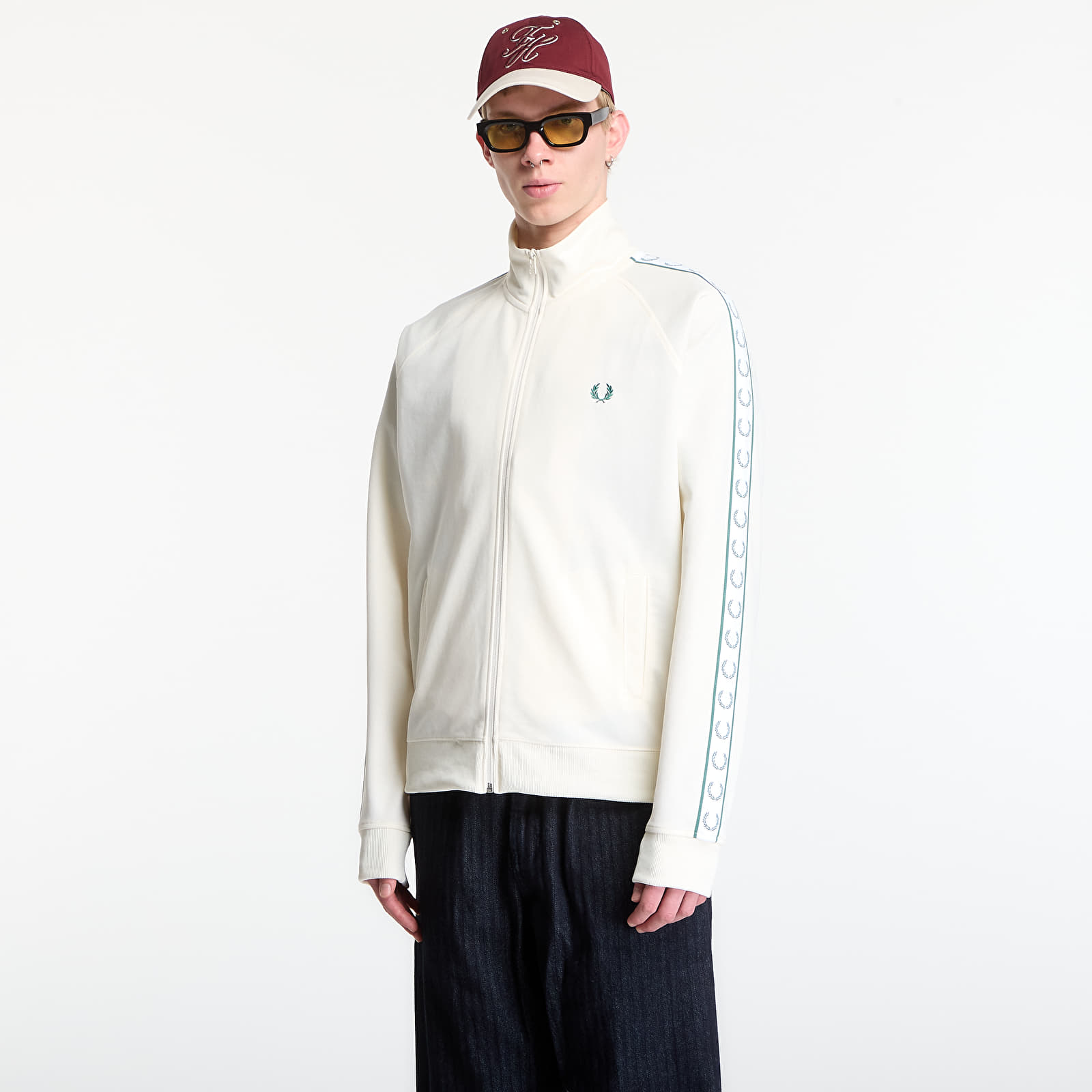 Куртки Fred Perry Contrast Tape Track Jacket Ecru