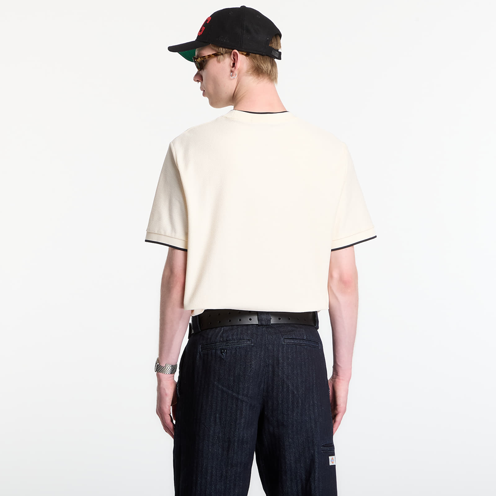 T-shirts Fred Perry Pocket Detail Pique T-Shirt Ecru