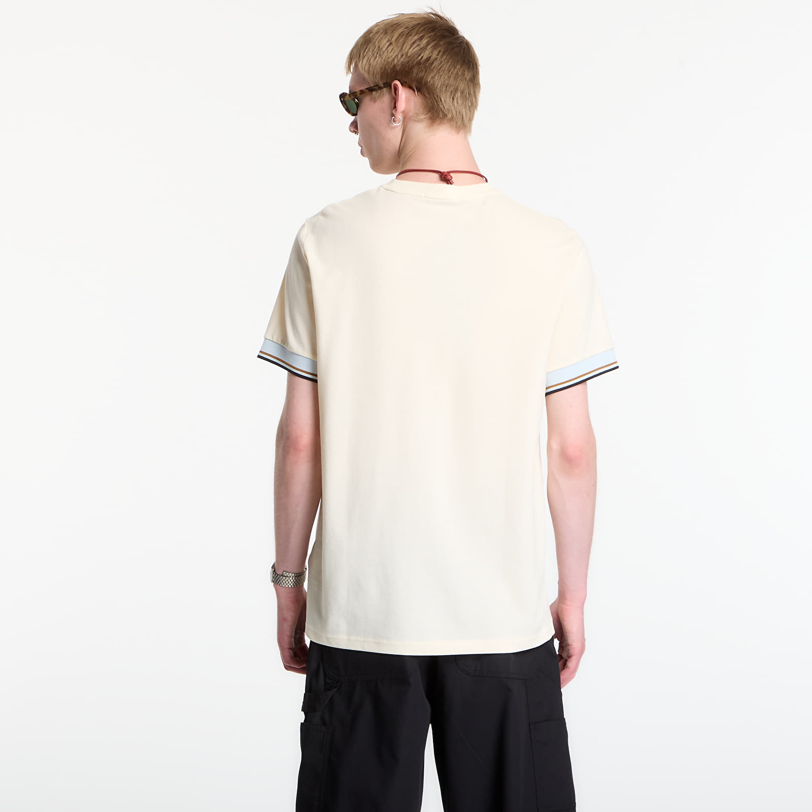 T-shirts Fred Perry Twin Tipped Cuff T-Shirt Ecru