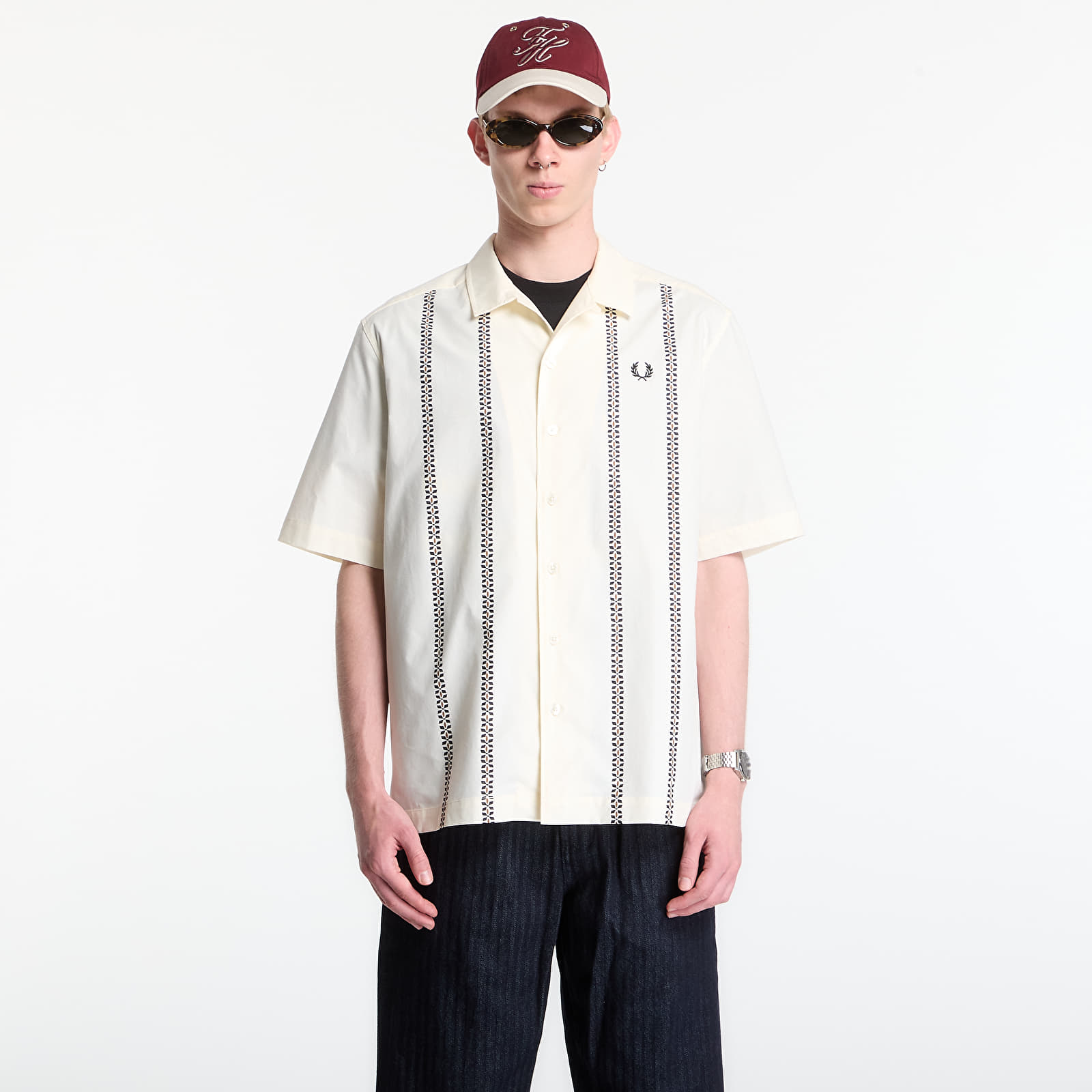 Skjorter Fred Perry Placement Print Revere Shirt Ecru