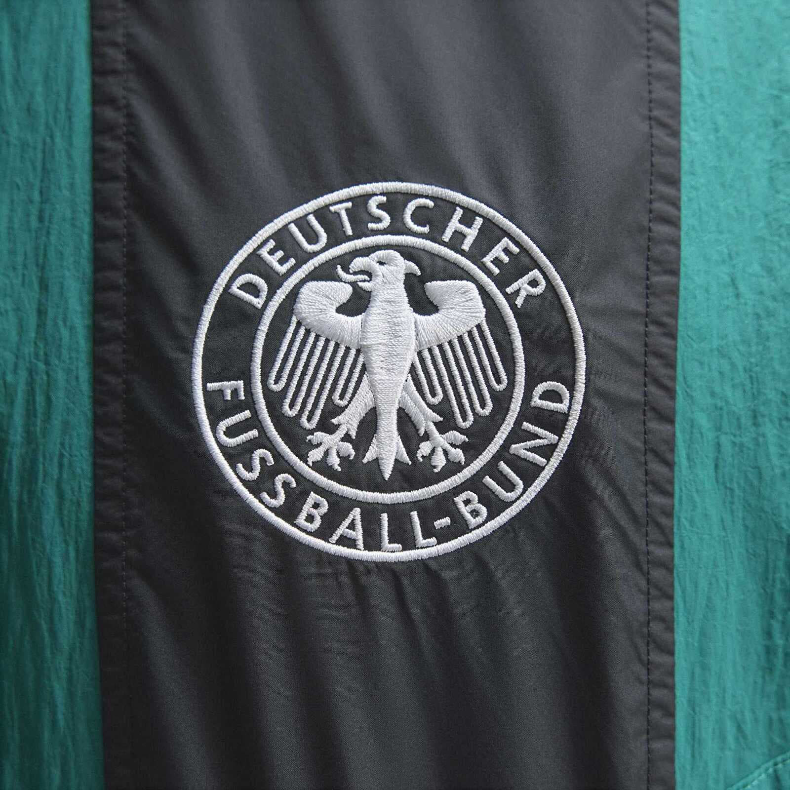 Leichten Jacken - Männer adidas Dfb Eqt Tt Equipment Green