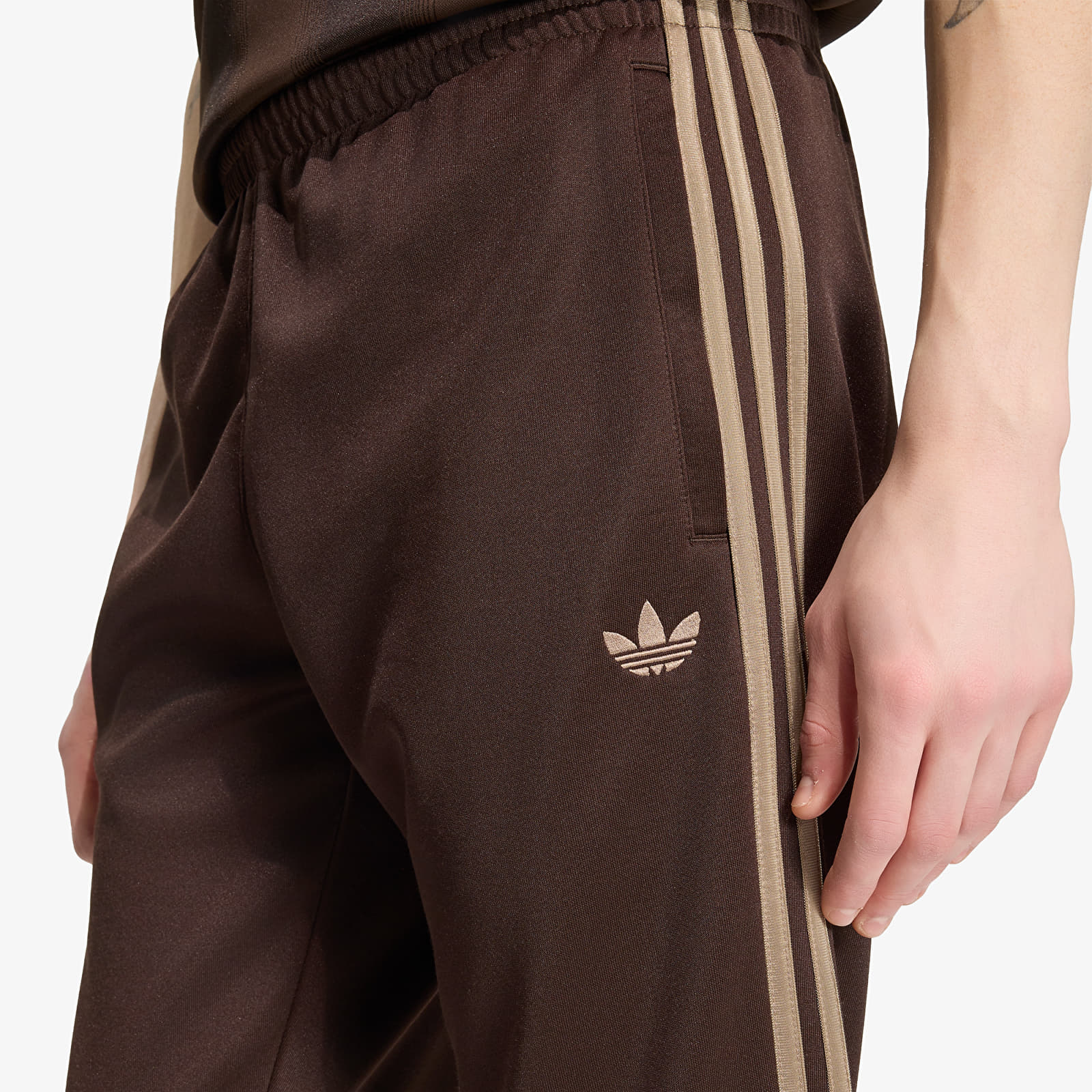 Joggebukser for menn adidas Sst Track Pants Aurora Coffee/ Khaki Six