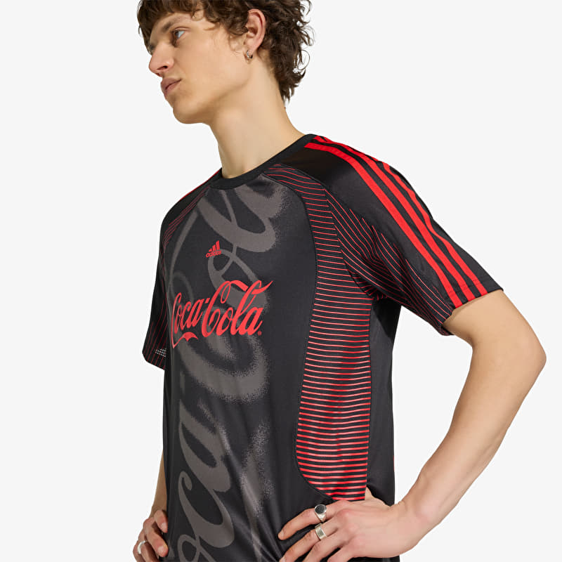 adidas x Coca Cola Teamgeist 26 Jersey Black | Footshop