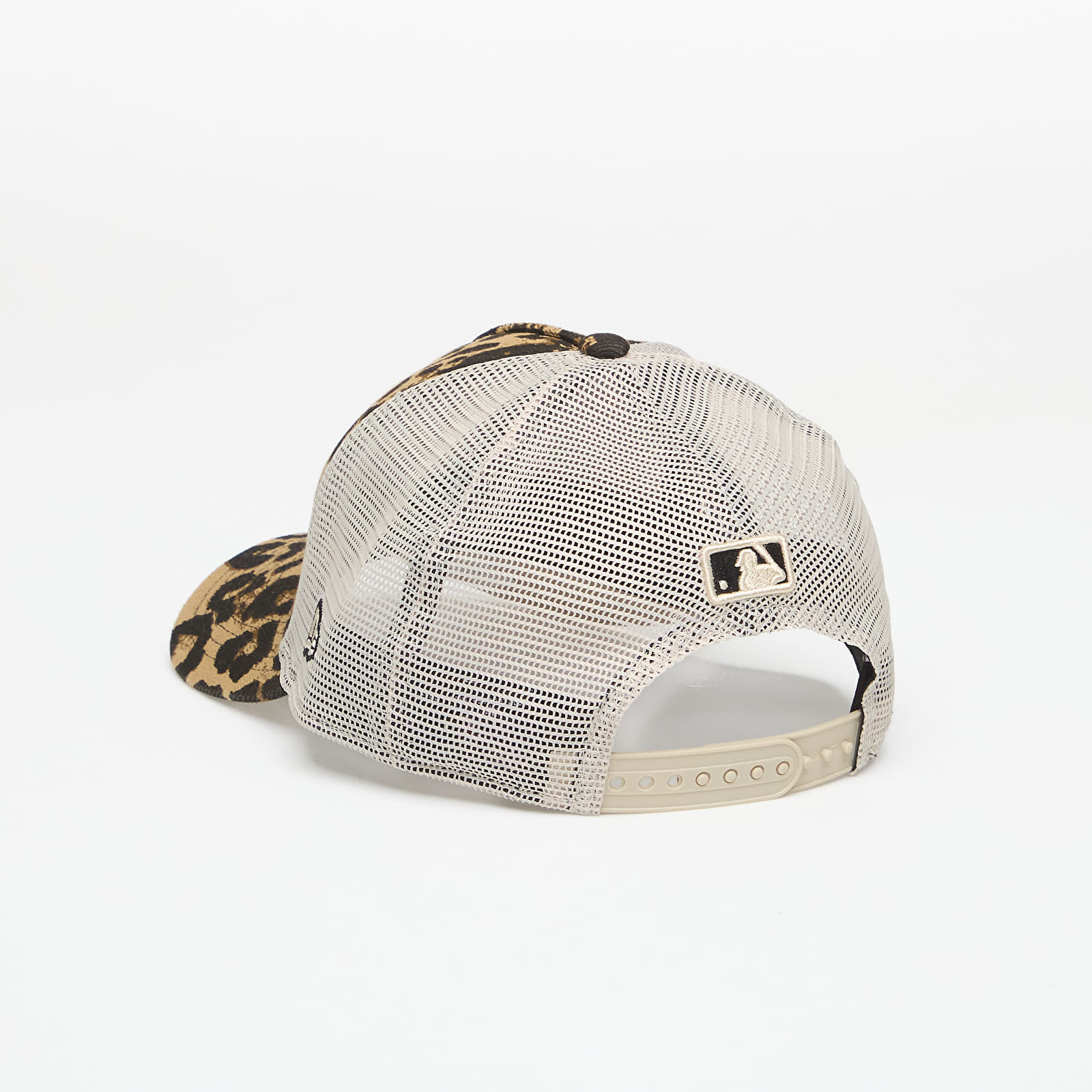 Caps for menn New Era 9FORTY MC AF Trucker Leopard New York Yankees NFL Brown Suede