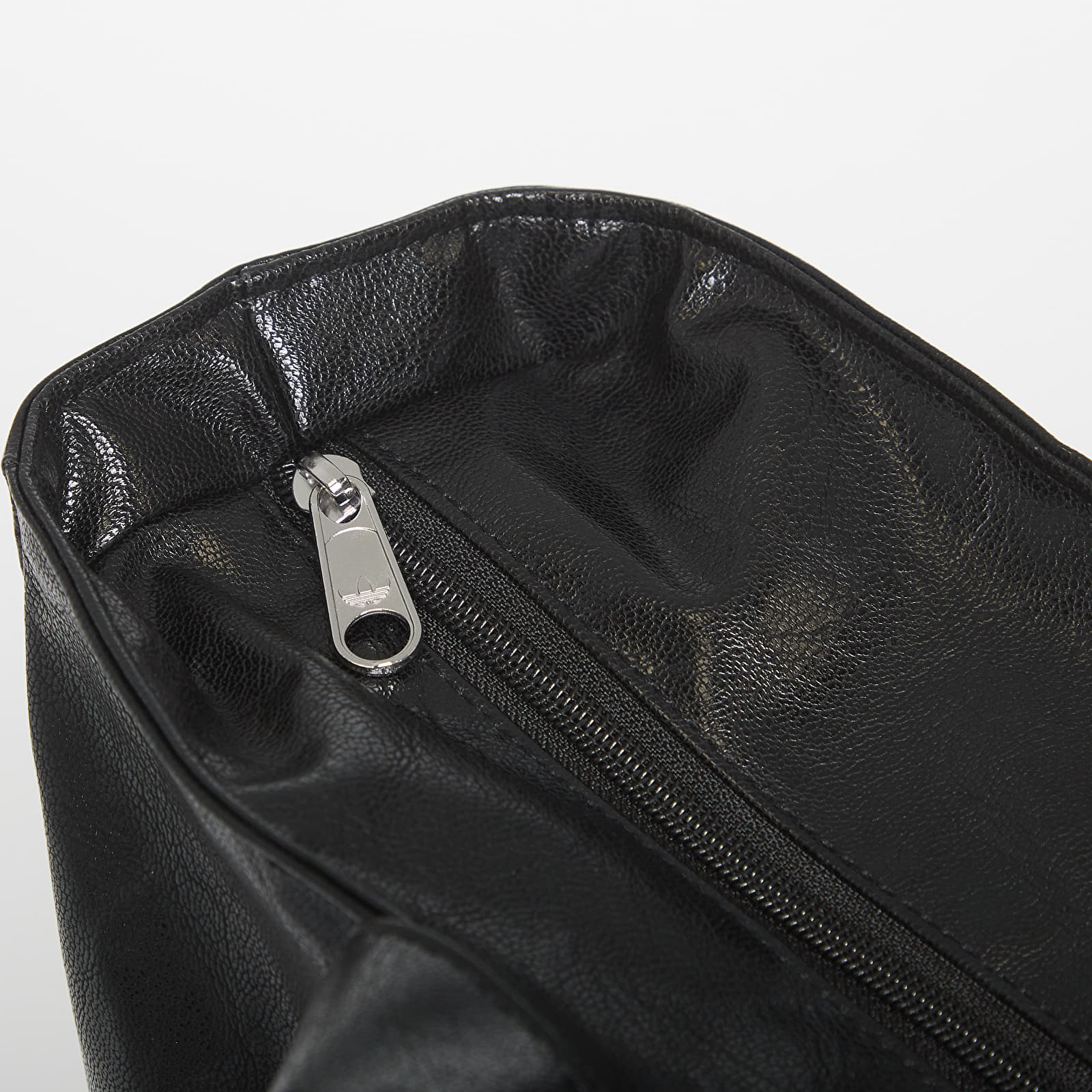 Crossbody чанти adidas Shopper Metallic Pu Bag Black