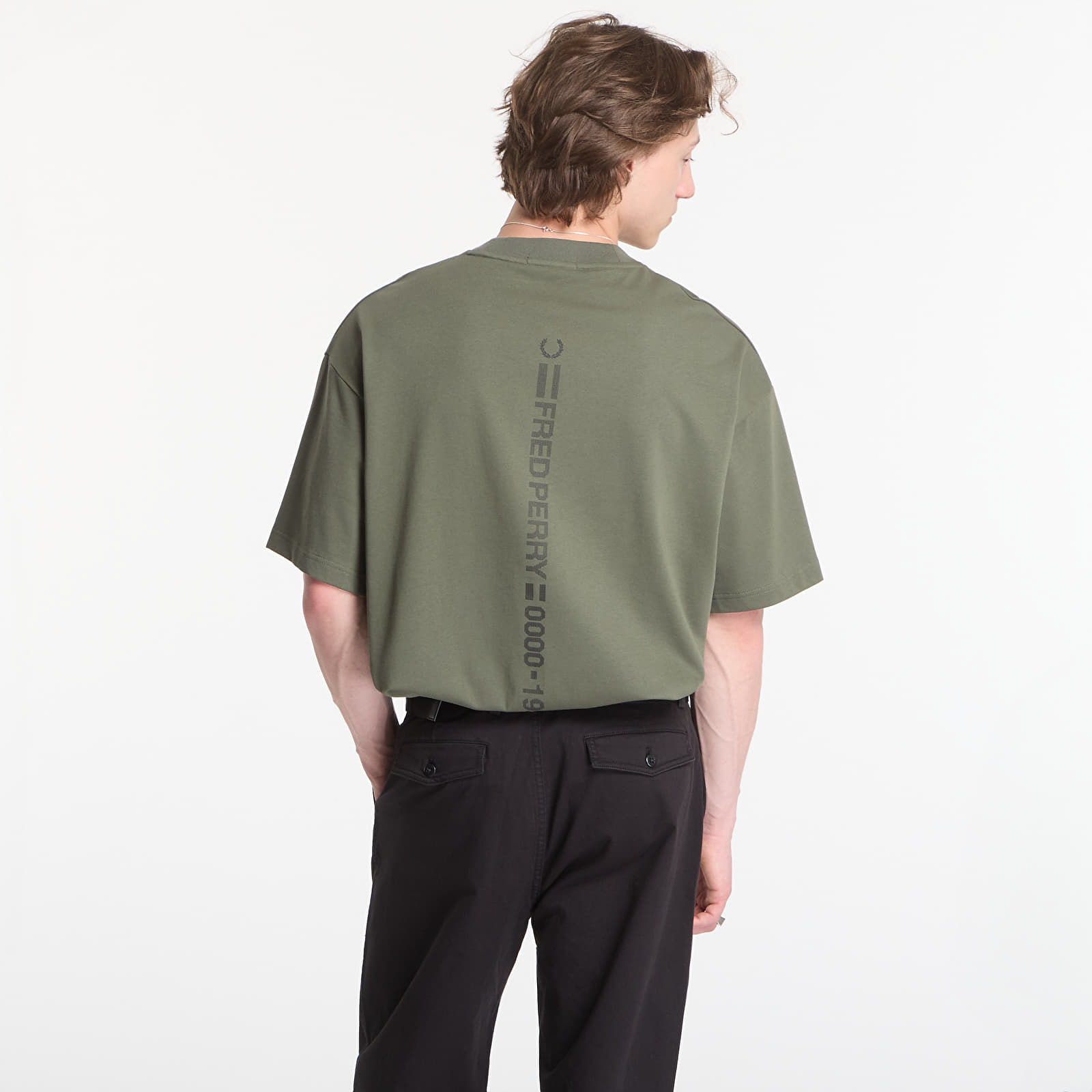 Men's T-shirts Fred Perry Back Vertical Graphic T-Shirt Green