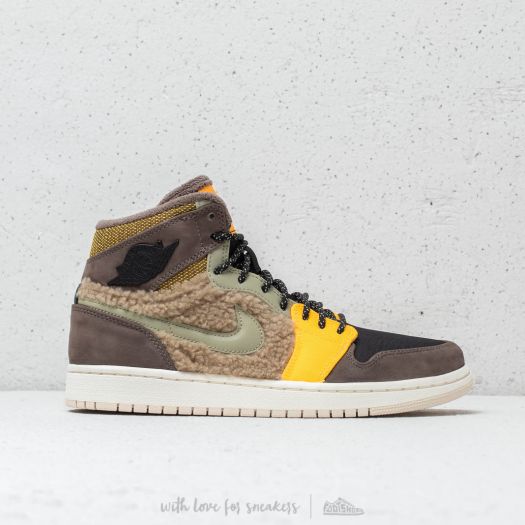 Air Jordan 1 Retro Hi Premium Womens