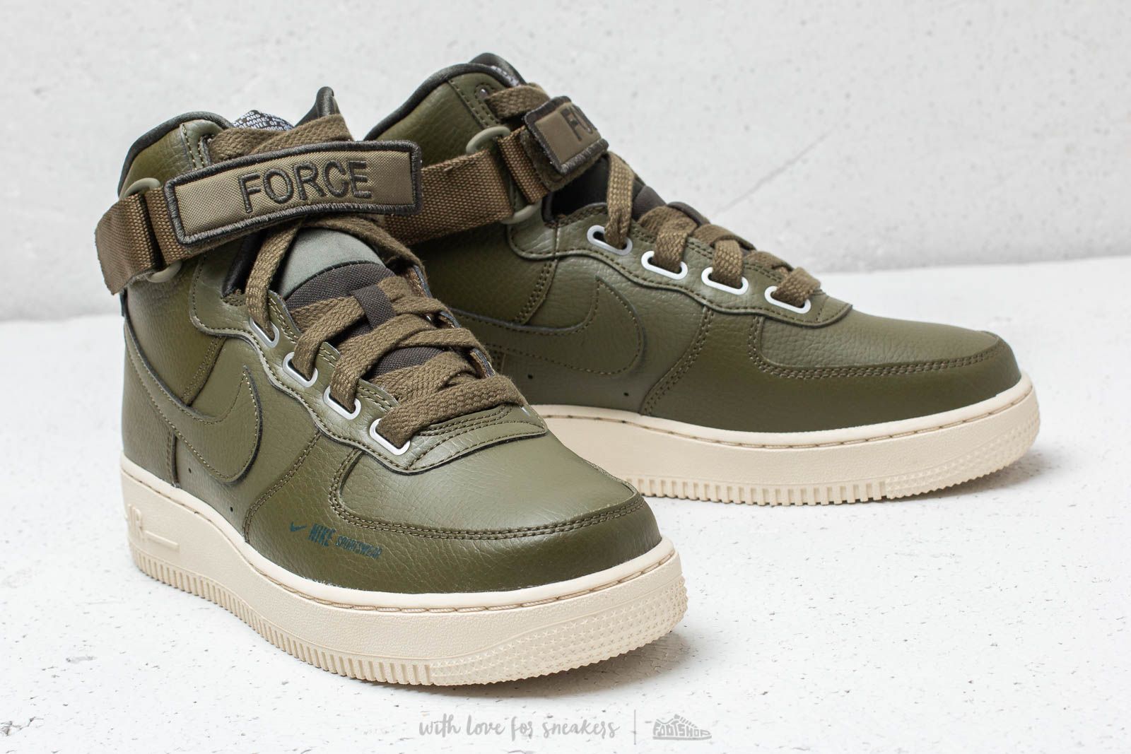 Women s shoes Nike Air Force 1High Utility Olive Canvas Olive