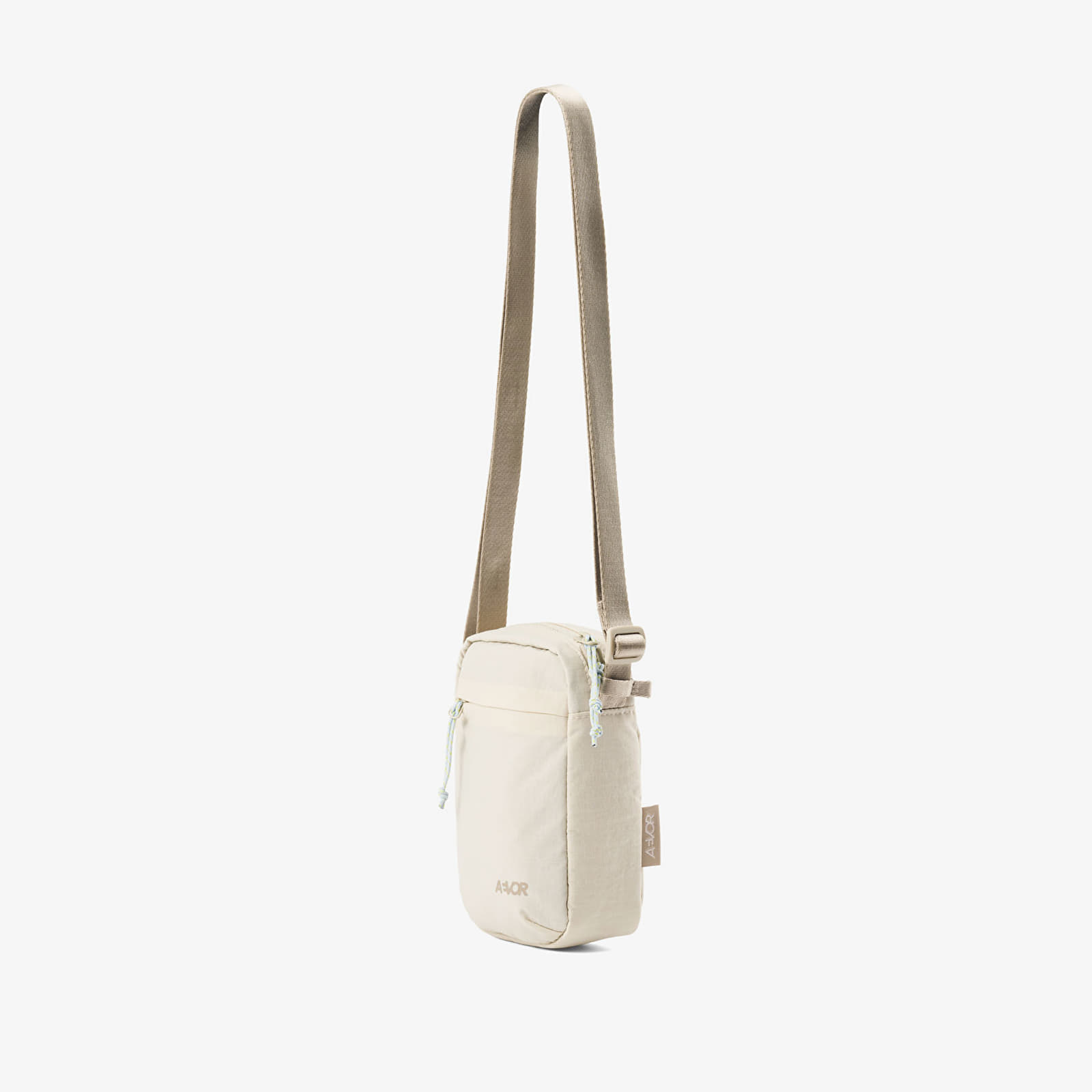 Мужские сумки через плечо AEVOR Easy Ride Pouch Off-White