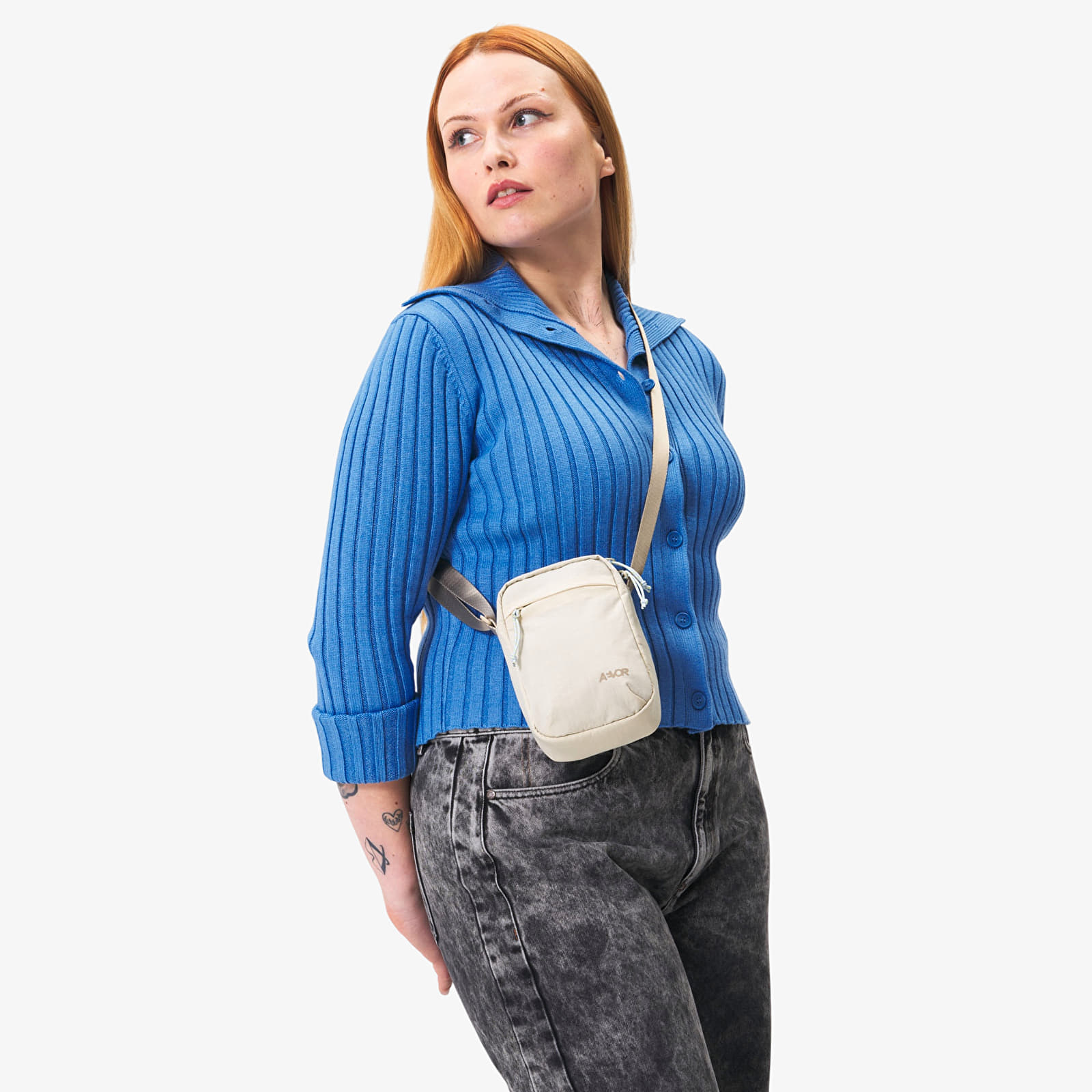 Мужские сумки через плечо AEVOR Easy Ride Pouch Off-White