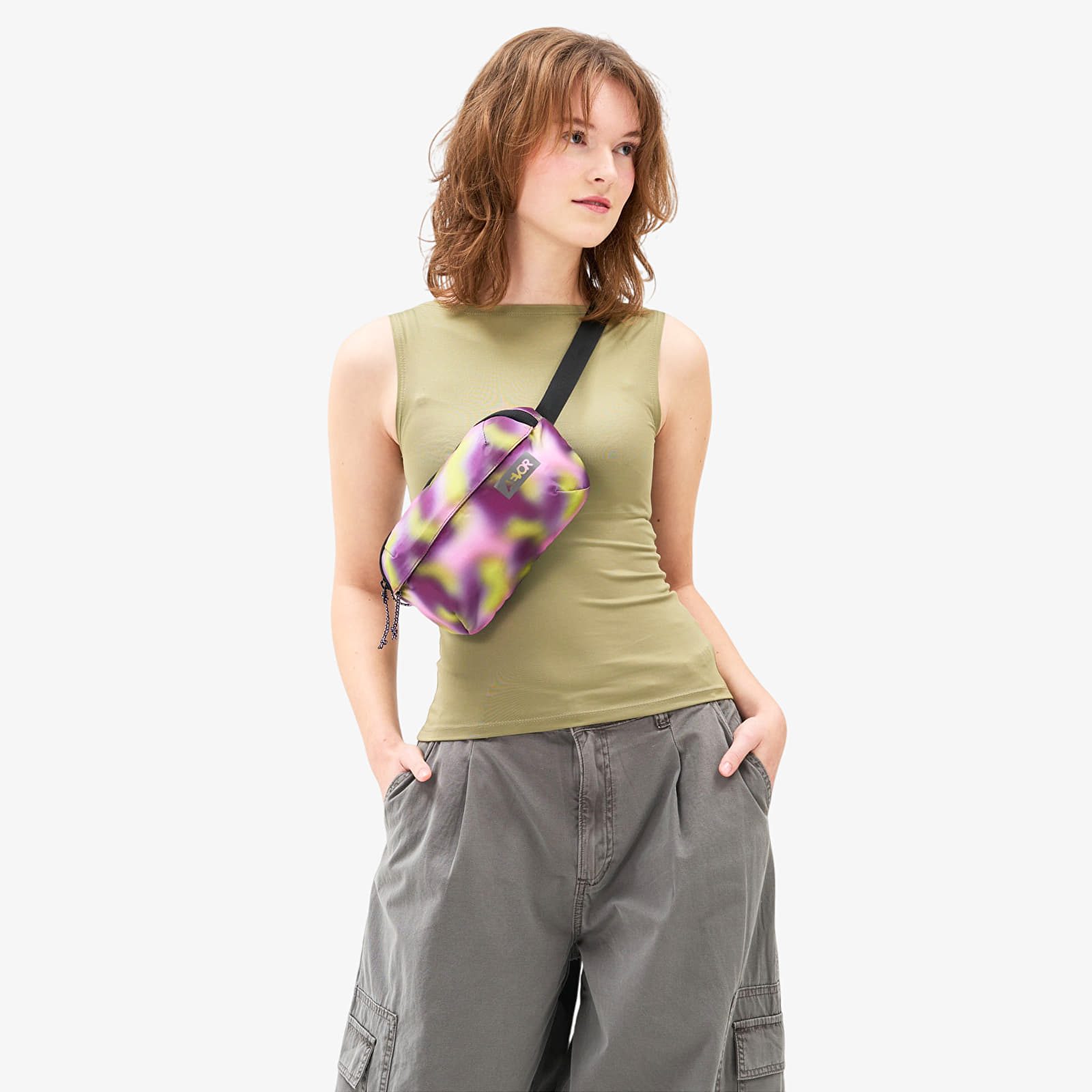 Moške torbe za na ramo AEVOR Hip Bag Ease Ripstop Psychedelic Slush