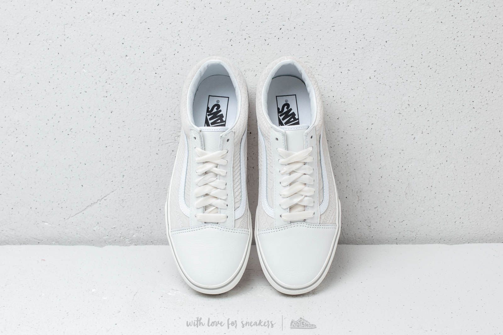 Men s shoes Vans Old Skool Platform Leather Snake White Footshop