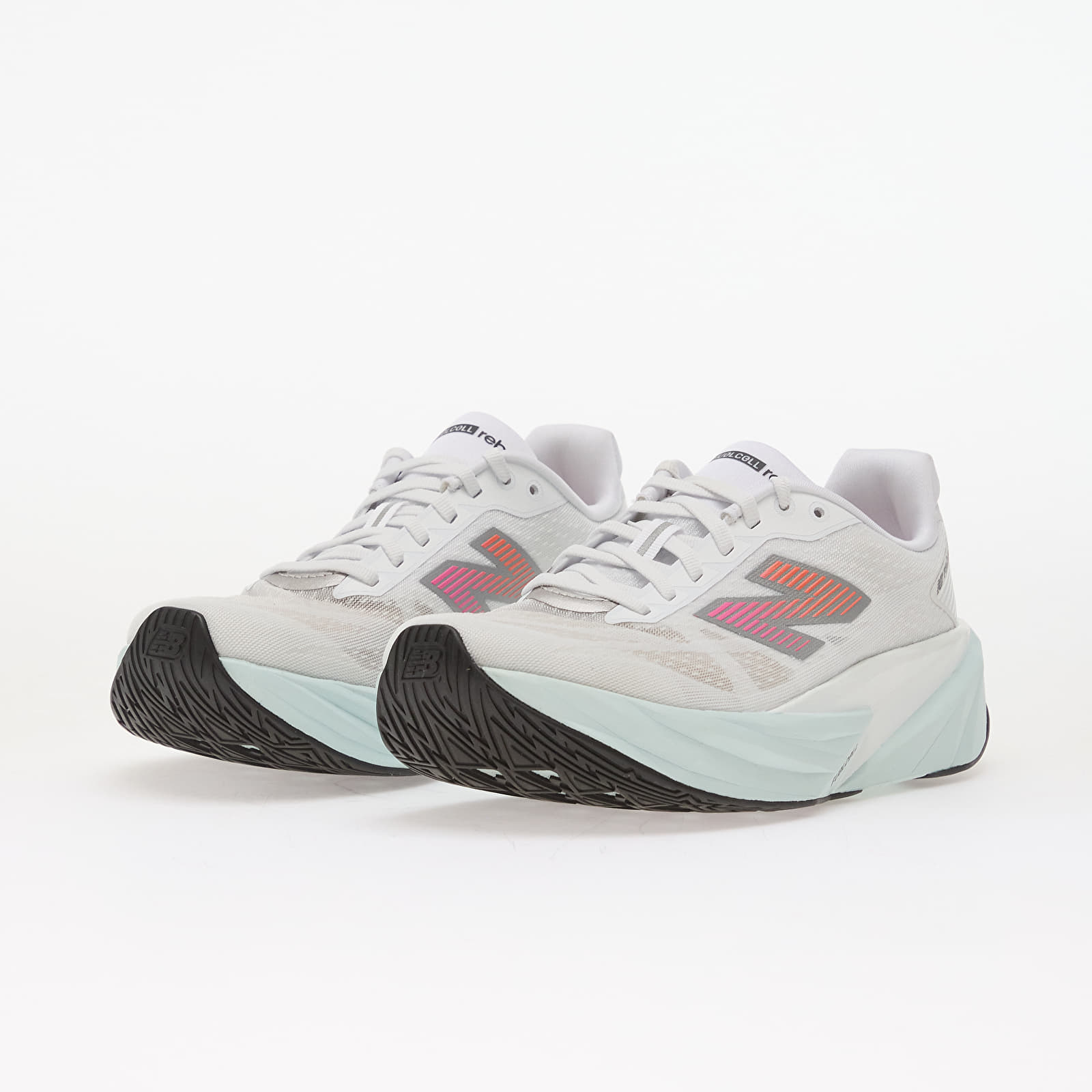 Herren Sneaker und Schuhe New Balance FuelCell Rebel v5 White/ Pink Heat/ Glint Blue