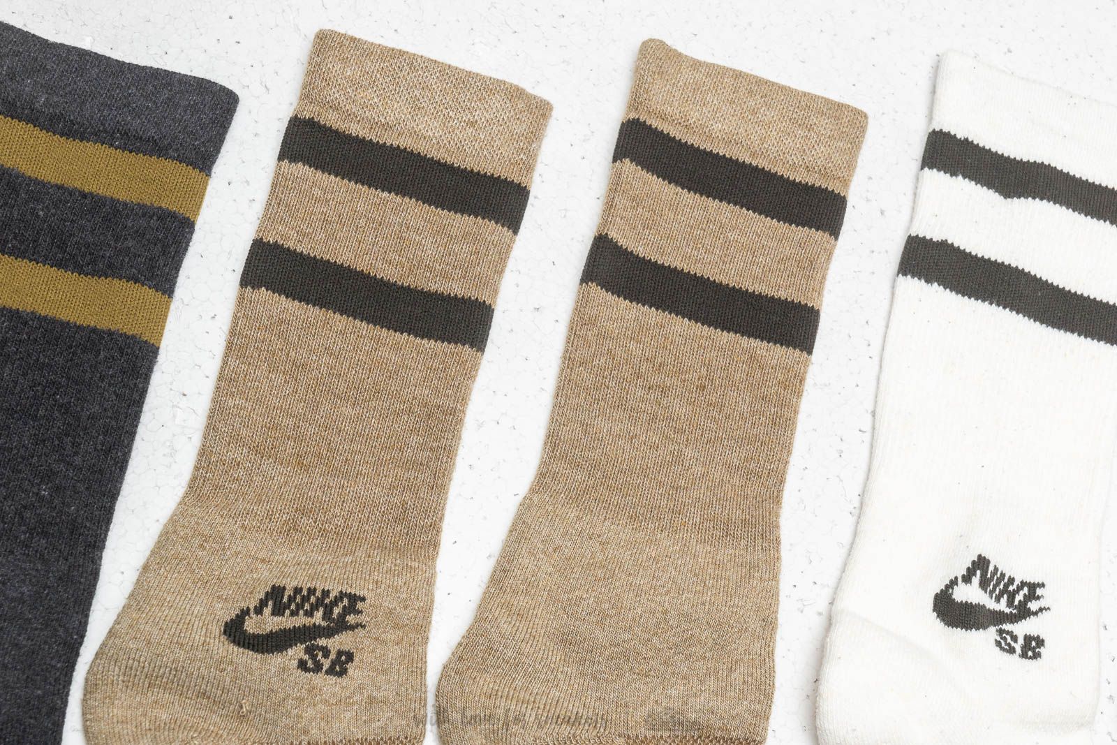 Nike sb dry store crew