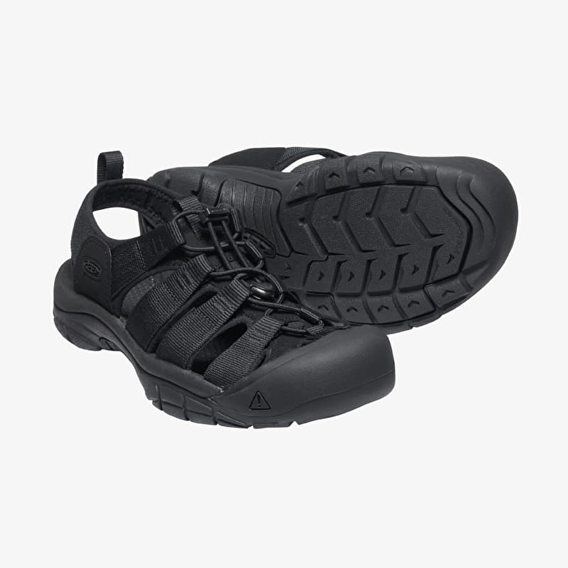 KEEN Newport H2 Triple Black | Footshop
