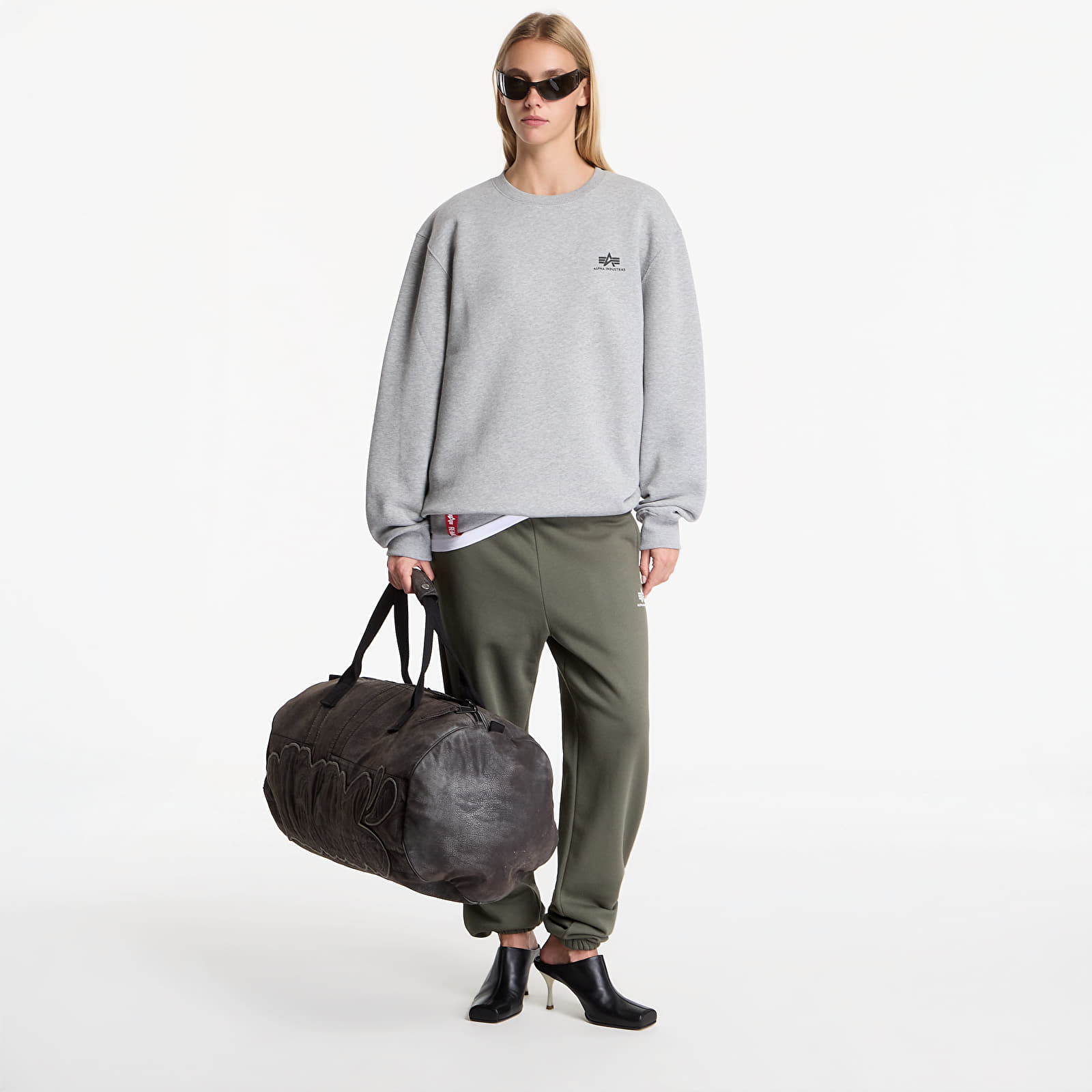 Hettegensere og sweatshirts Alpha Industries Basic Small Logo Sweatshirt Grey Heather