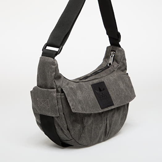 バッグ 00s archive shoulder bag sullen moon adidas Moon Bag Black | Footshop