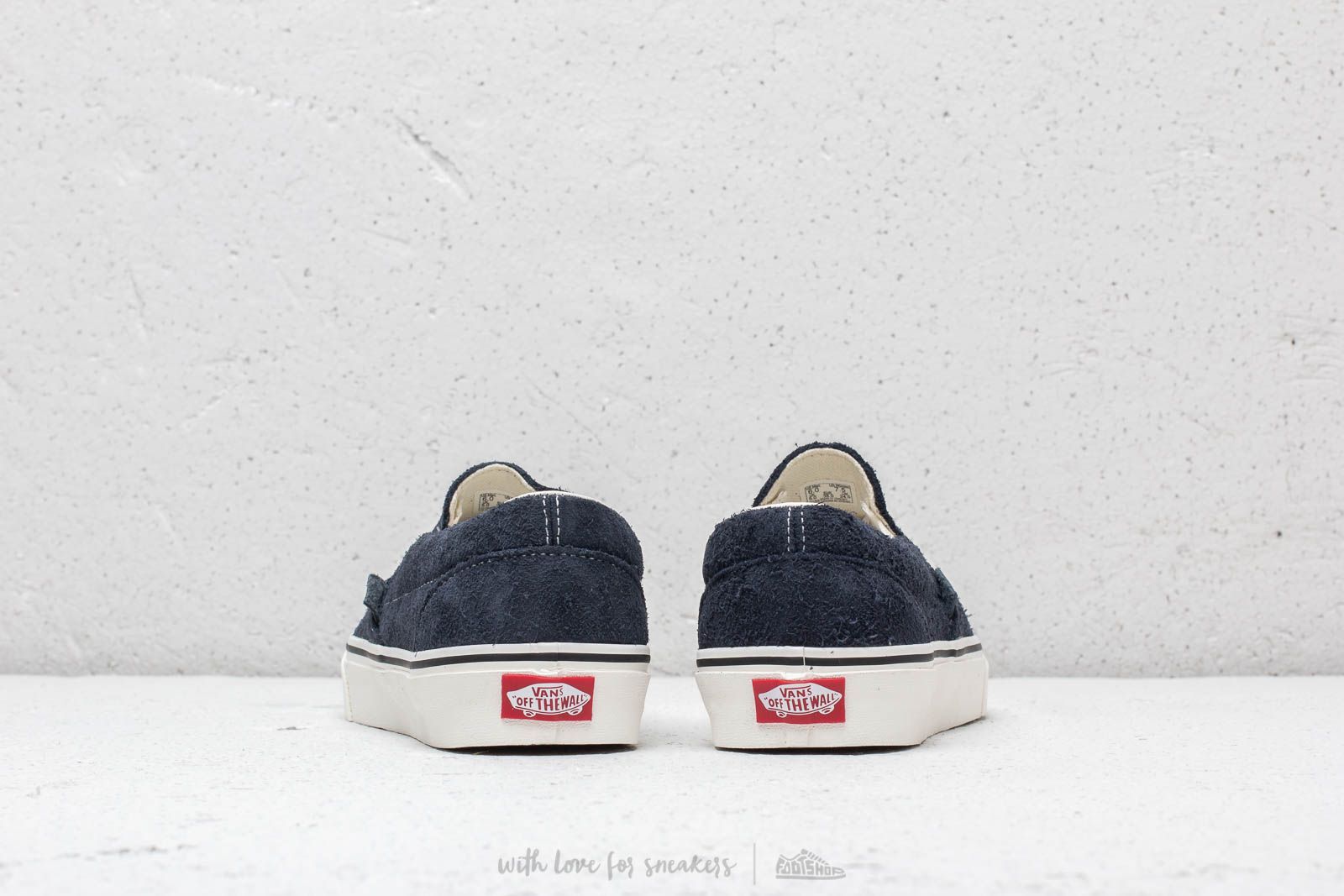 Meeste kingad Vans Classic Slip-On Hairy Seude Sky Captain/ Snow white