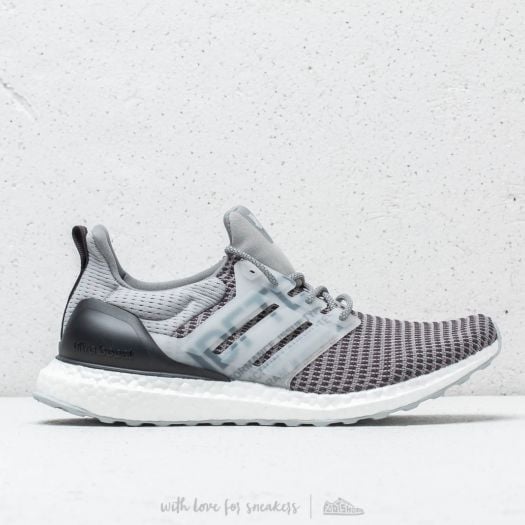 Adidas ultra boost undefeated clear onix top