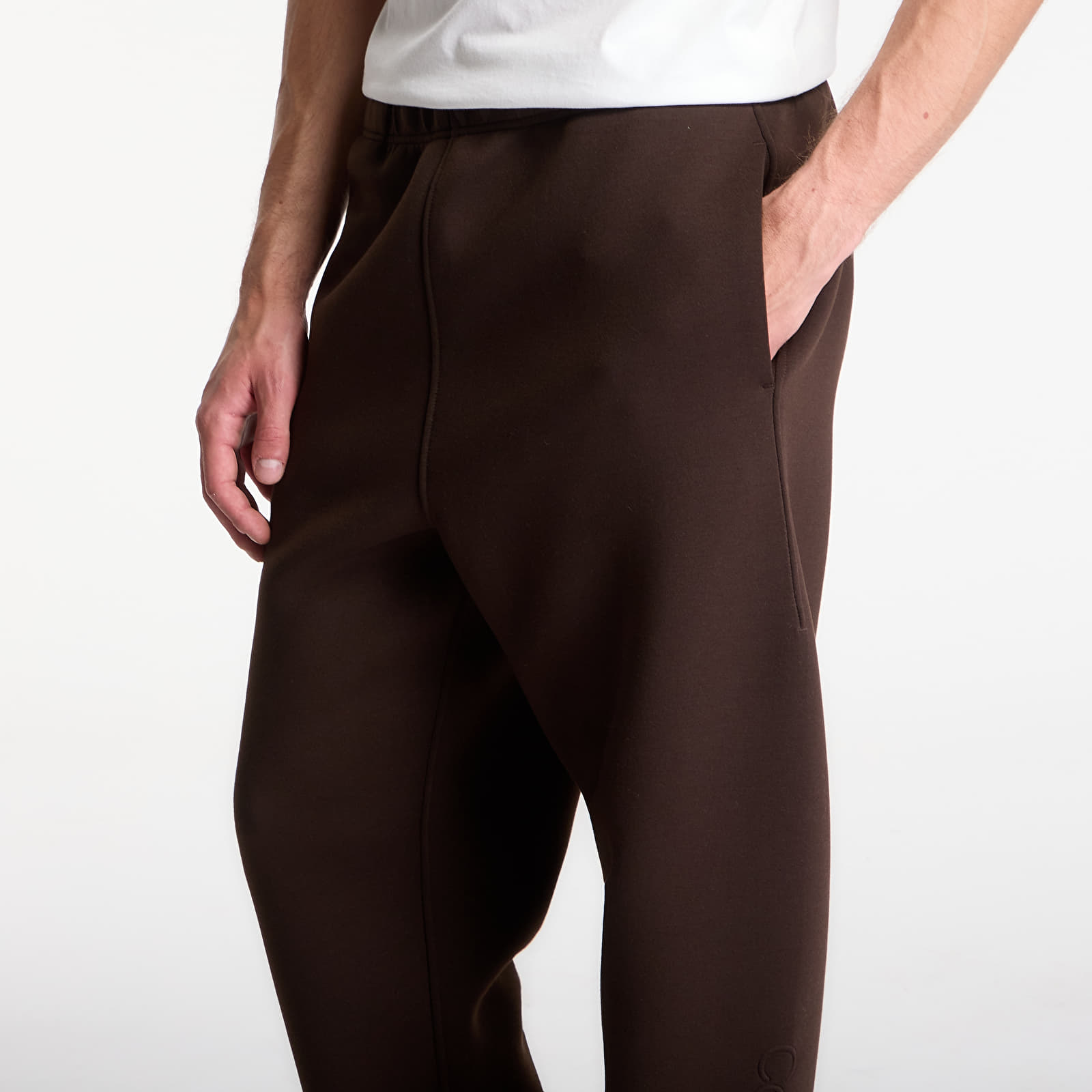 Men's sweatpants Calvin Klein Cooling Spacer Embossed Logo Joggers Dark Coffee