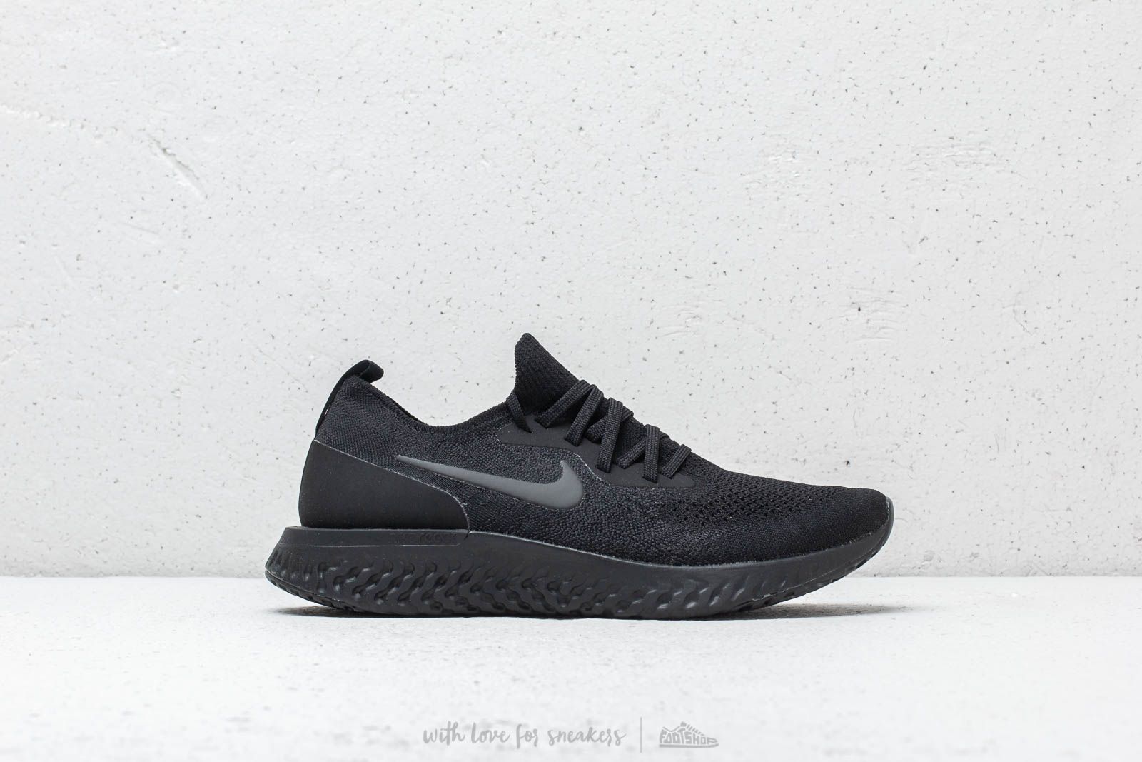 All black nike shop epic react flyknit