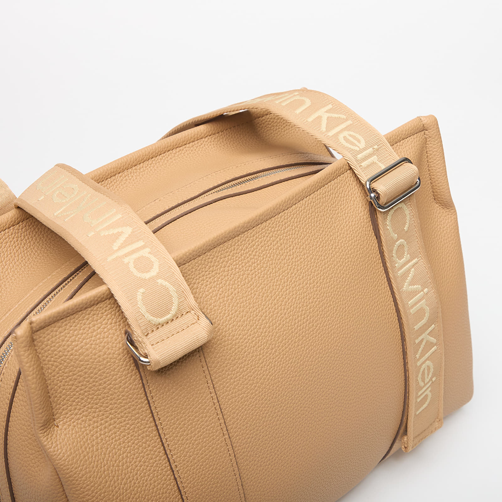 Дамски чанти Calvin Klein Webbing Adj Strap Tote Tannin