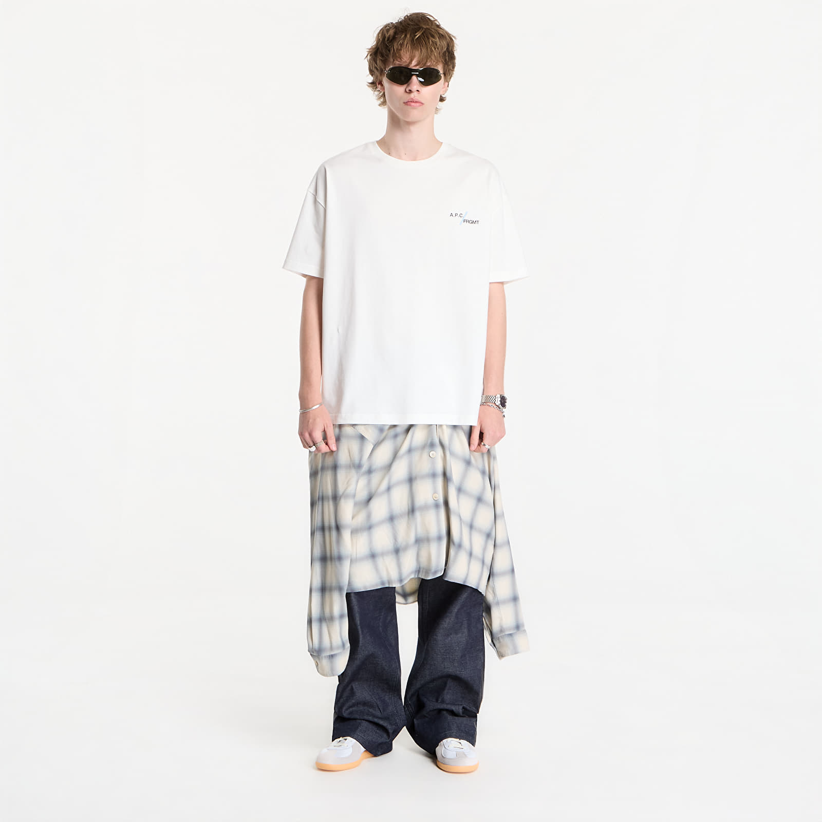 T-skjorter A.P.C. T-Shirt Renoncement White