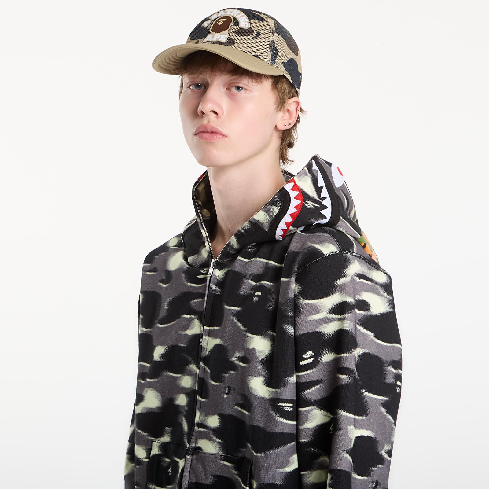 Sweatjacken und Sweatshirts A BATHING APE Screen Camo Shark Relaxed Fit Full Zip Hoodie Black UNISEX