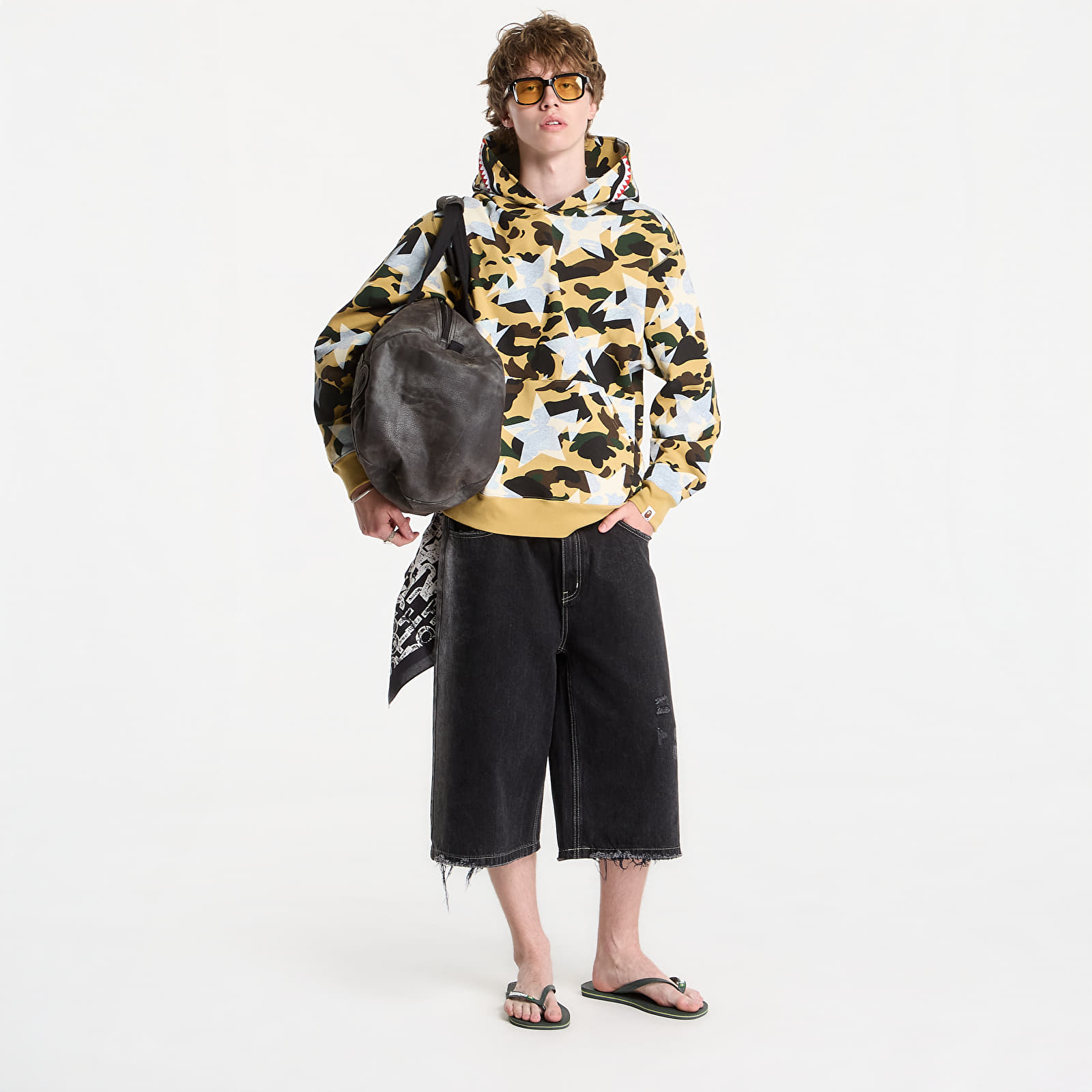 Sweatjacken und Sweatshirts A BATHING APE Sta Over Print 1st Camo Shark Cropped Fi Yellow UNISEX