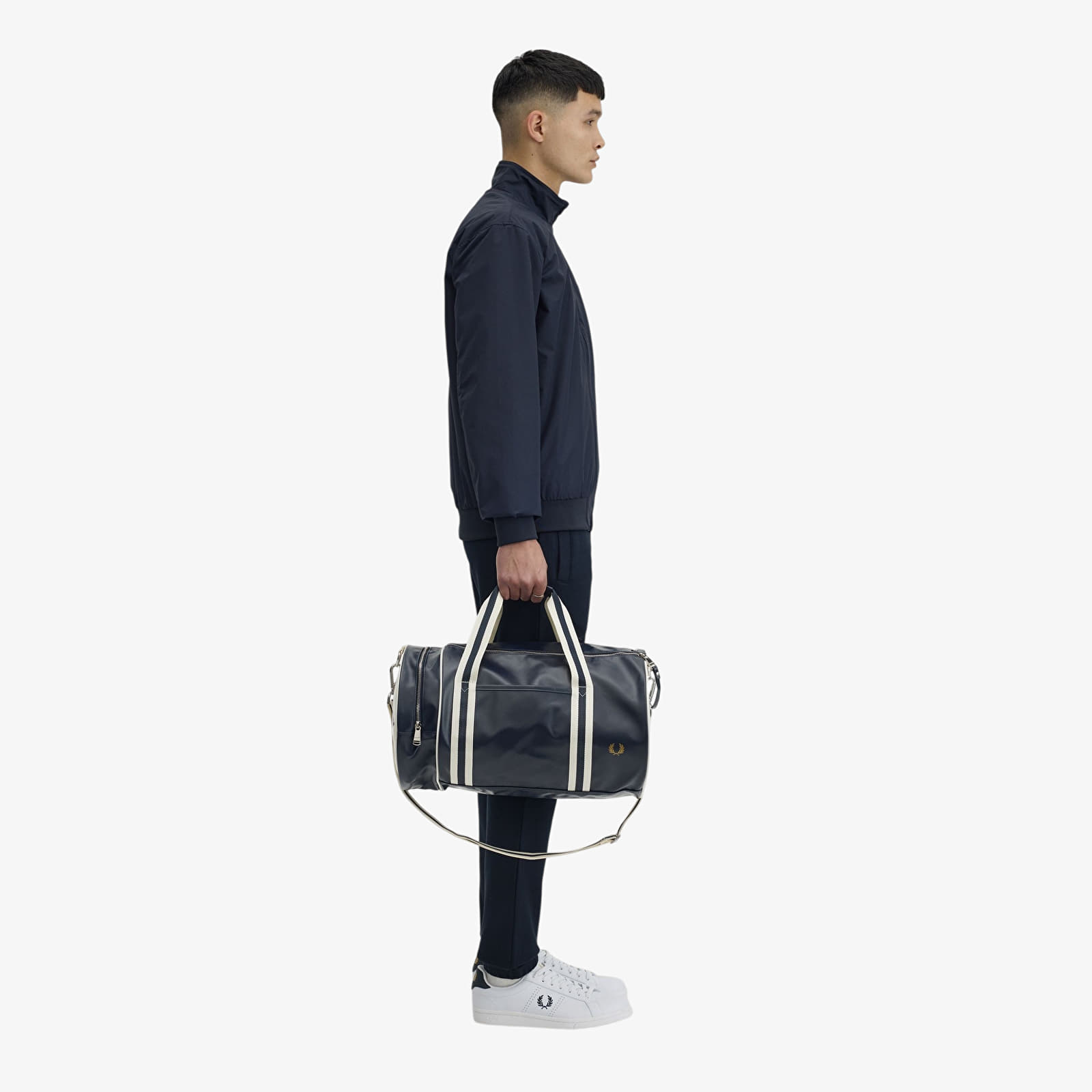 Sacs à bandoulière Fred Perry Classic Barrel Bag Navy/ Ecru
