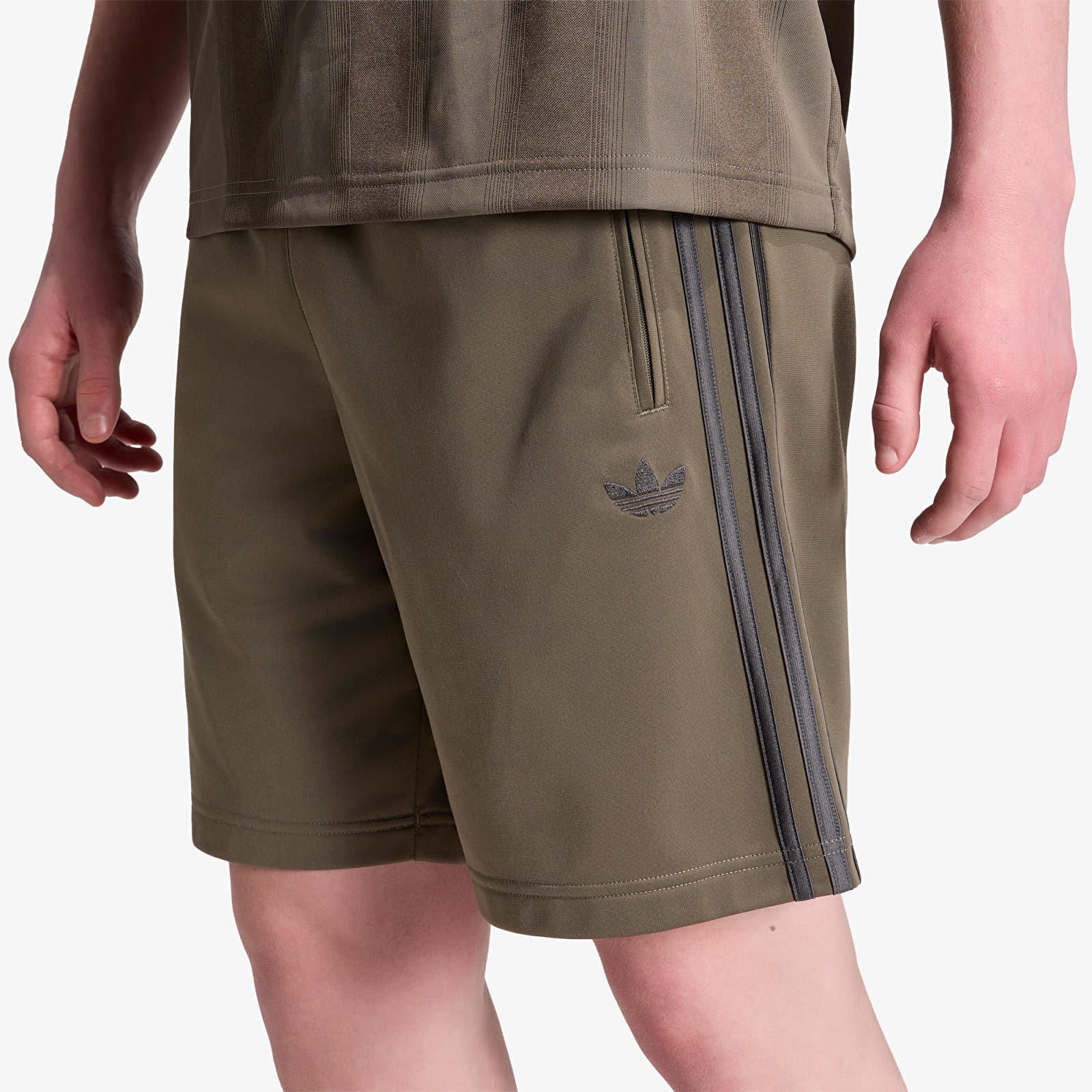 Rövidnadrágok adidas Firebird Shorts Branch